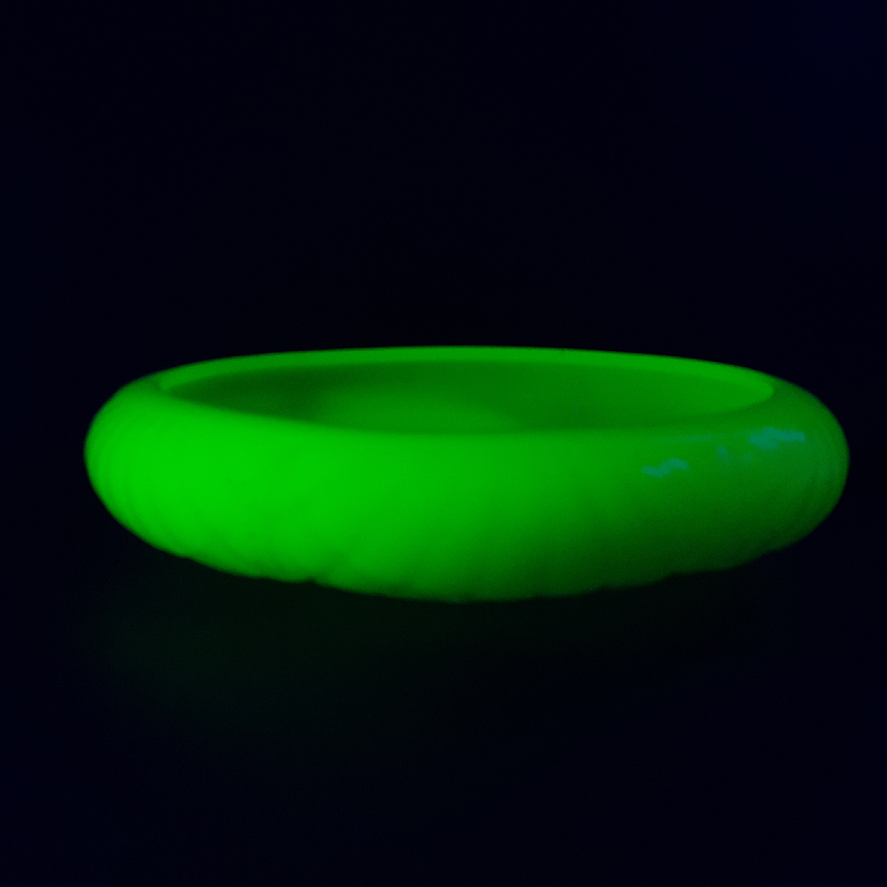 (image for) Jobling #9000 Art Deco Uranium Jade Glass Oyster Shell Bowl - Click Image to Close