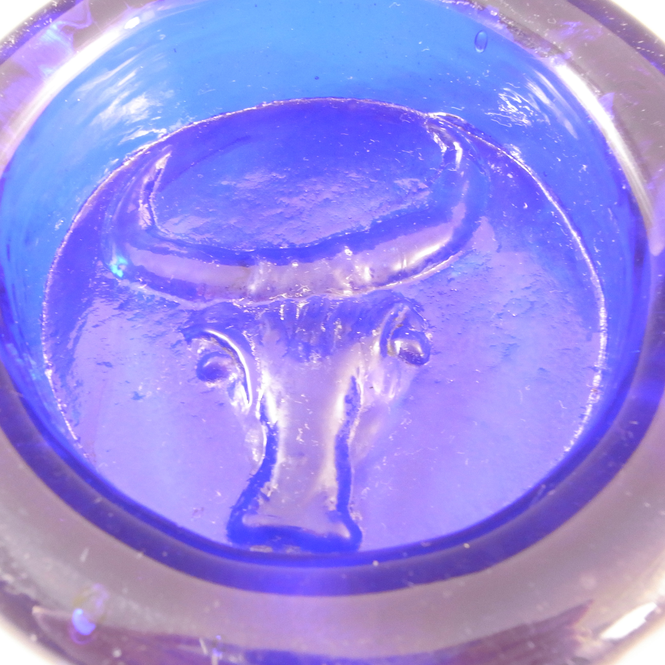 Kosta Boda Swedish Blue Glass Bull Bowl by Erik Hoglund - Click Image to Close