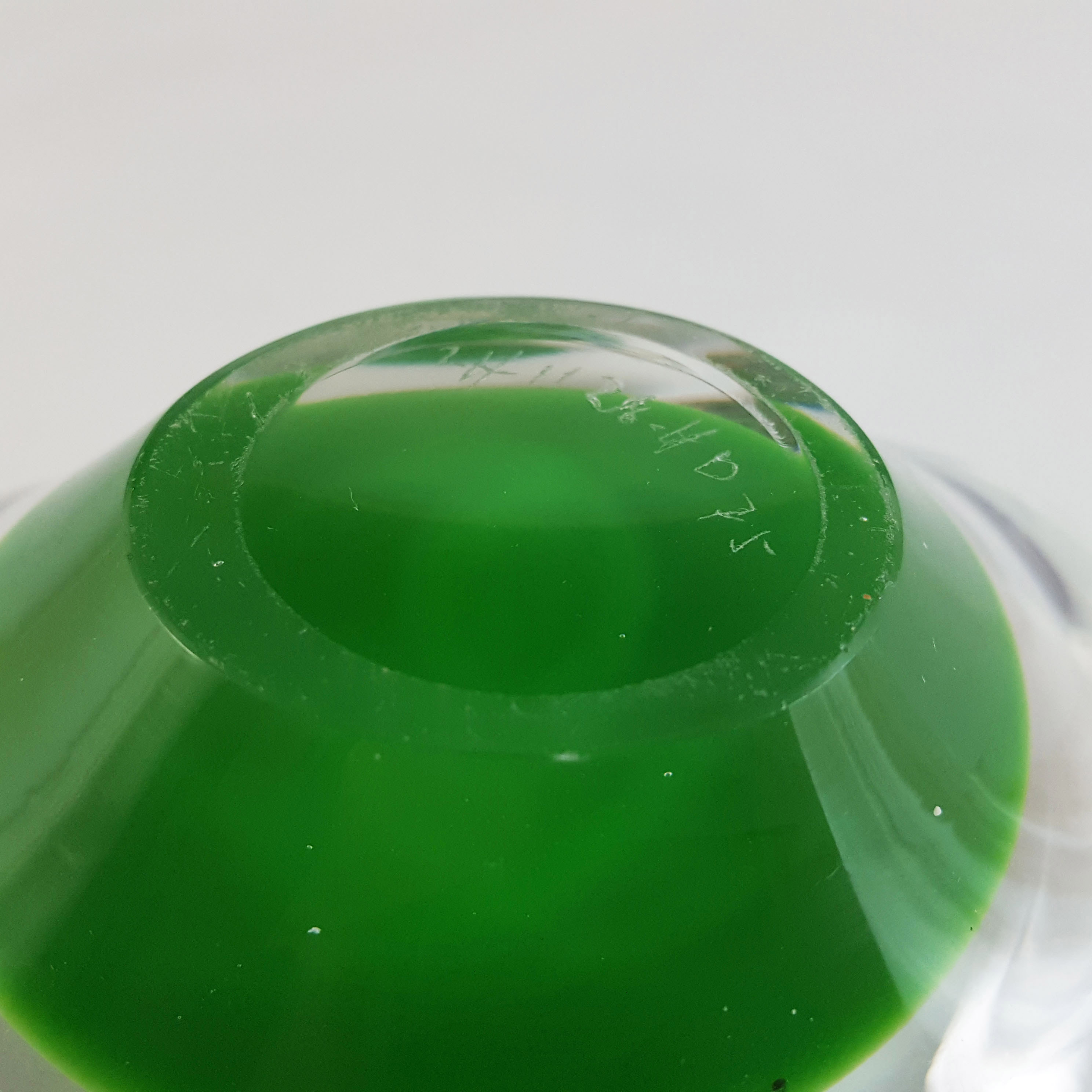 SIGNED Kosta Boda Green Glass Bowl by Vicke Lindstrand #1128 - Click Image to Close