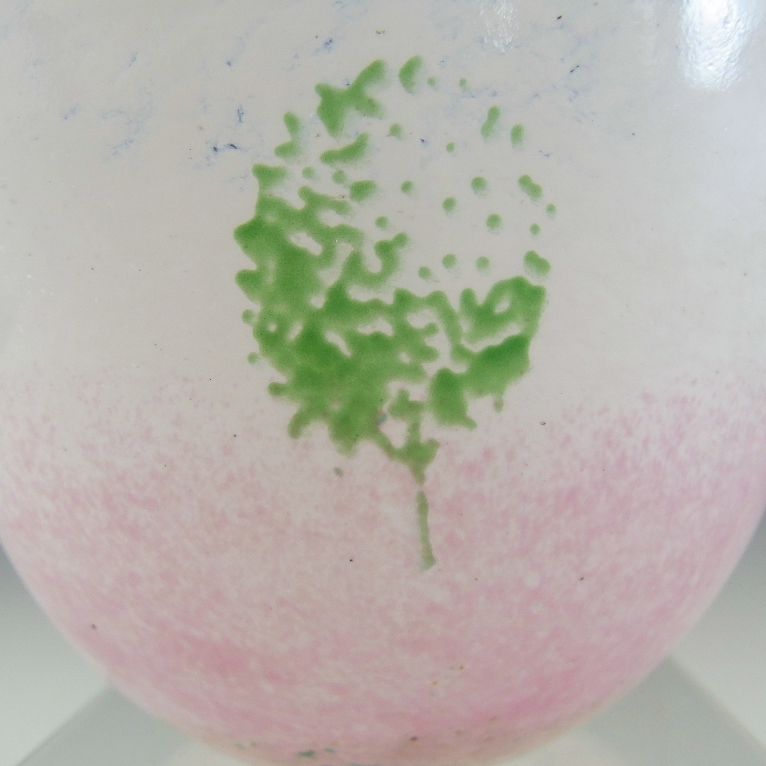 SIGNED Kosta Boda Pink Glass 'May' Bowl by Kjell Engman - Click Image to Close