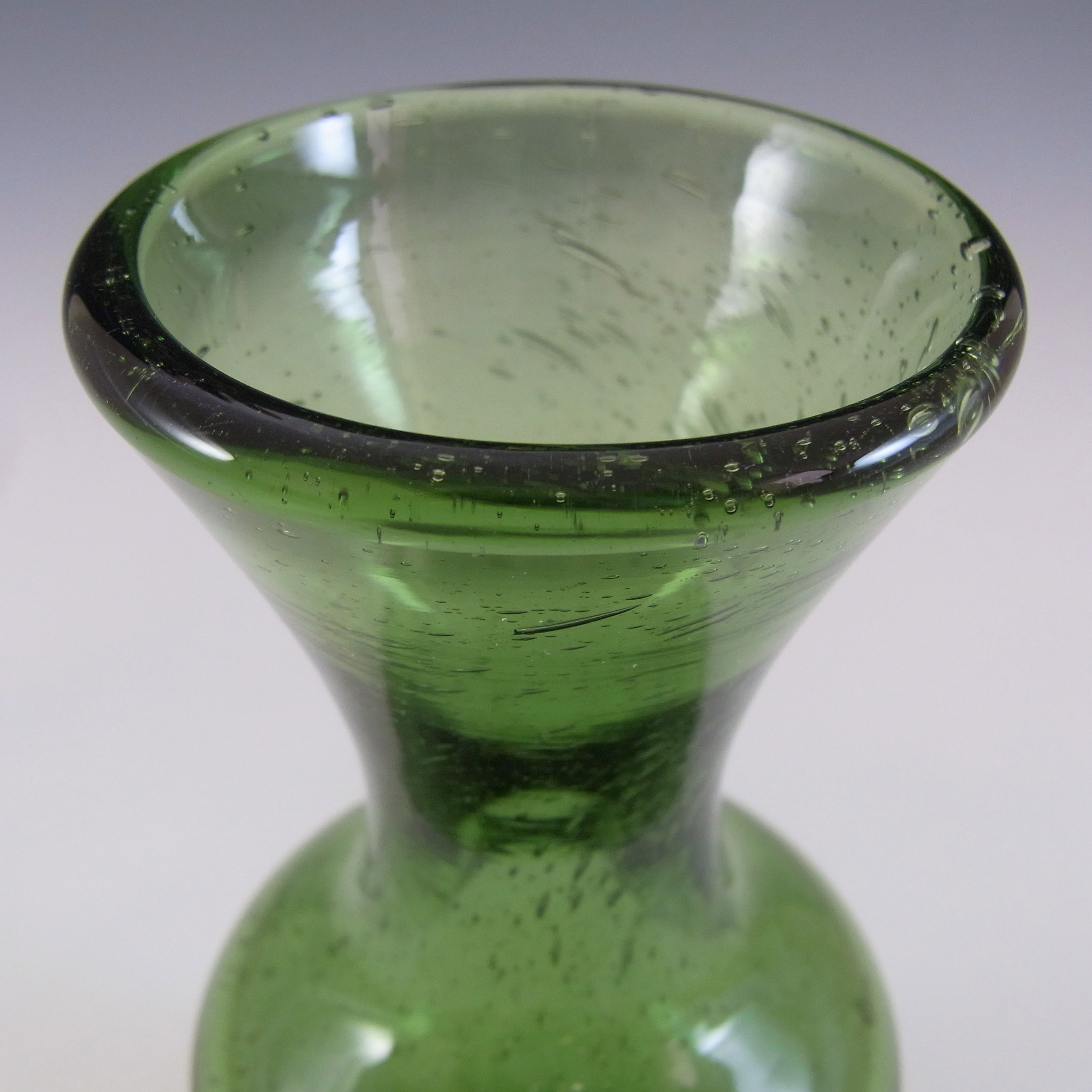 (image for) SIGNED Kosta Boda Bubbly Green Glass Vase Erik Hoglund #H525 - Click Image to Close