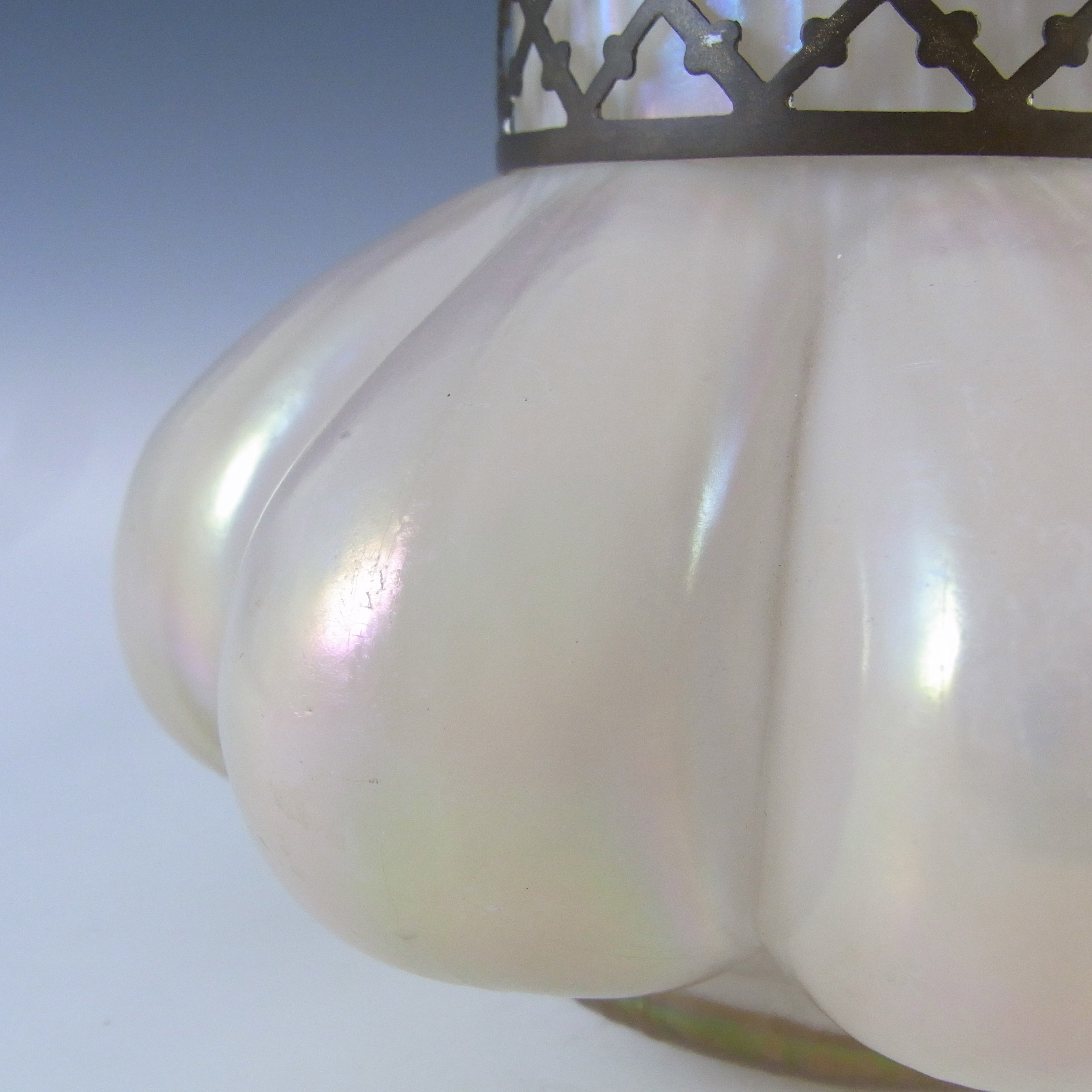 Kralik Art Nouveau Iridescent Mother-of-Pearl Glass Posy Vase - Click Image to Close