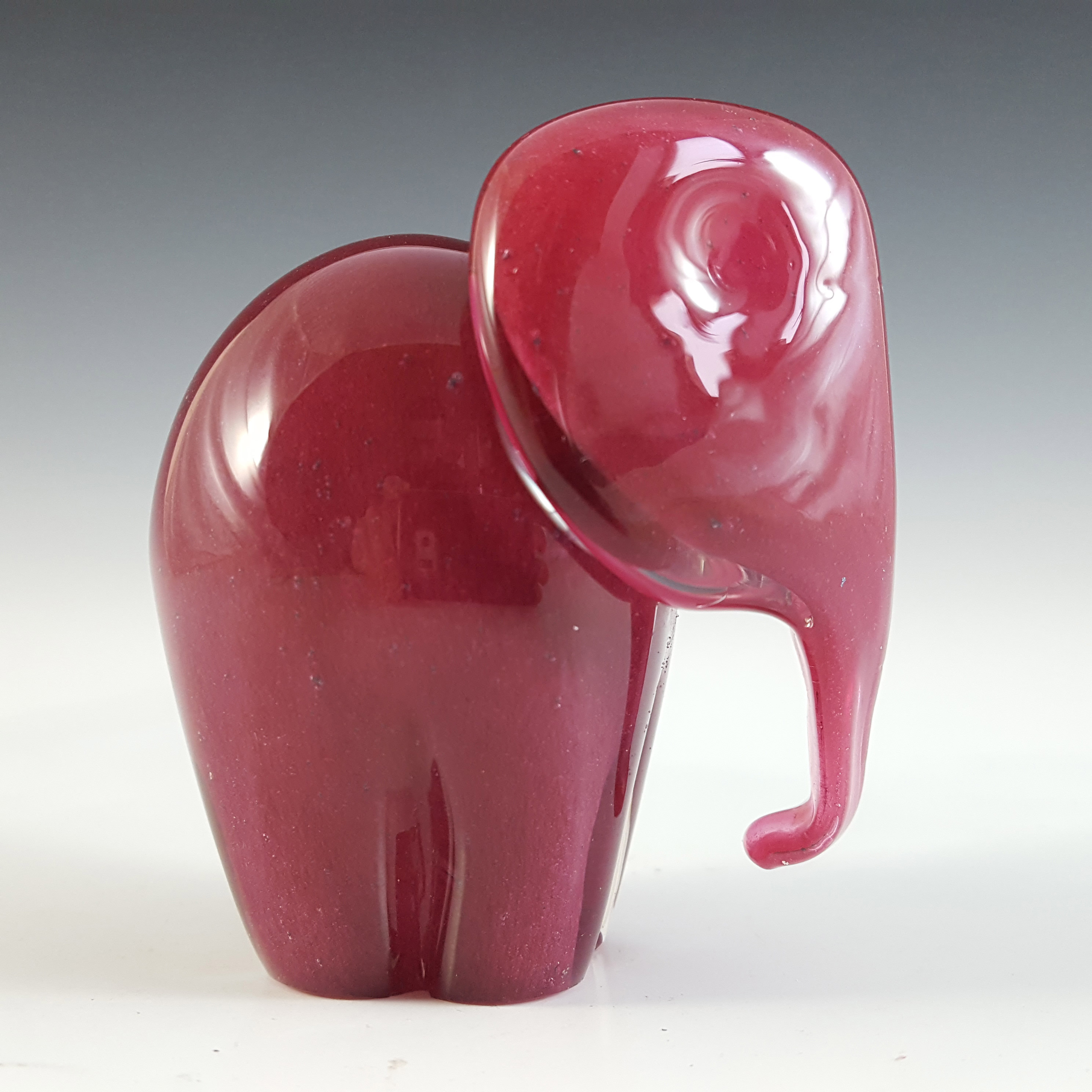 (image for) MARKED Langham Pink Glass Elephant Sculpture / Paperweight - Click Image to Close
