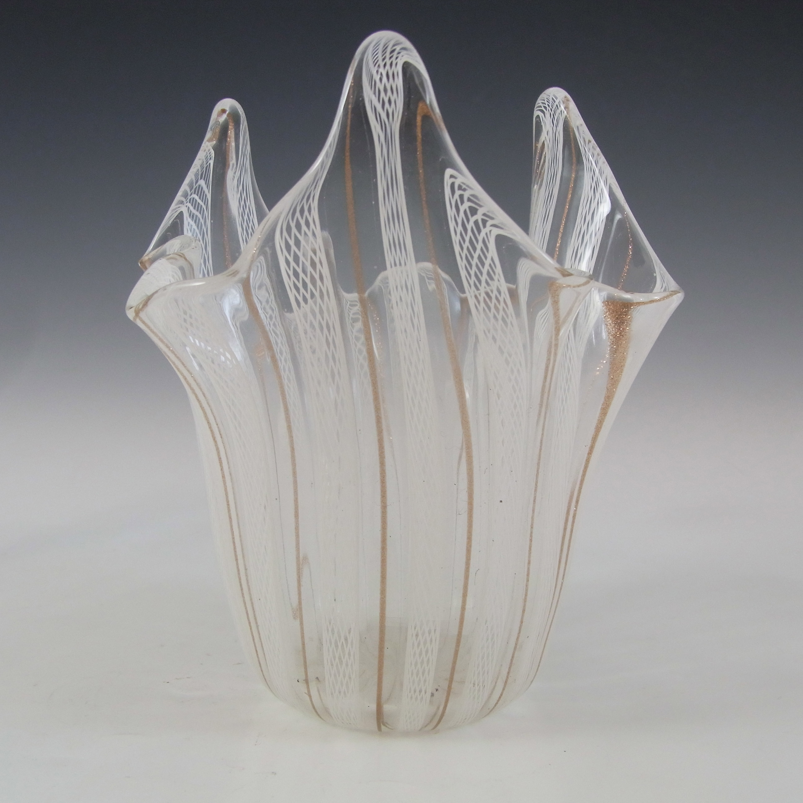 (image for) Murano White Zanfirico & Aventurine Glass Handkerchief Vase - Click Image to Close