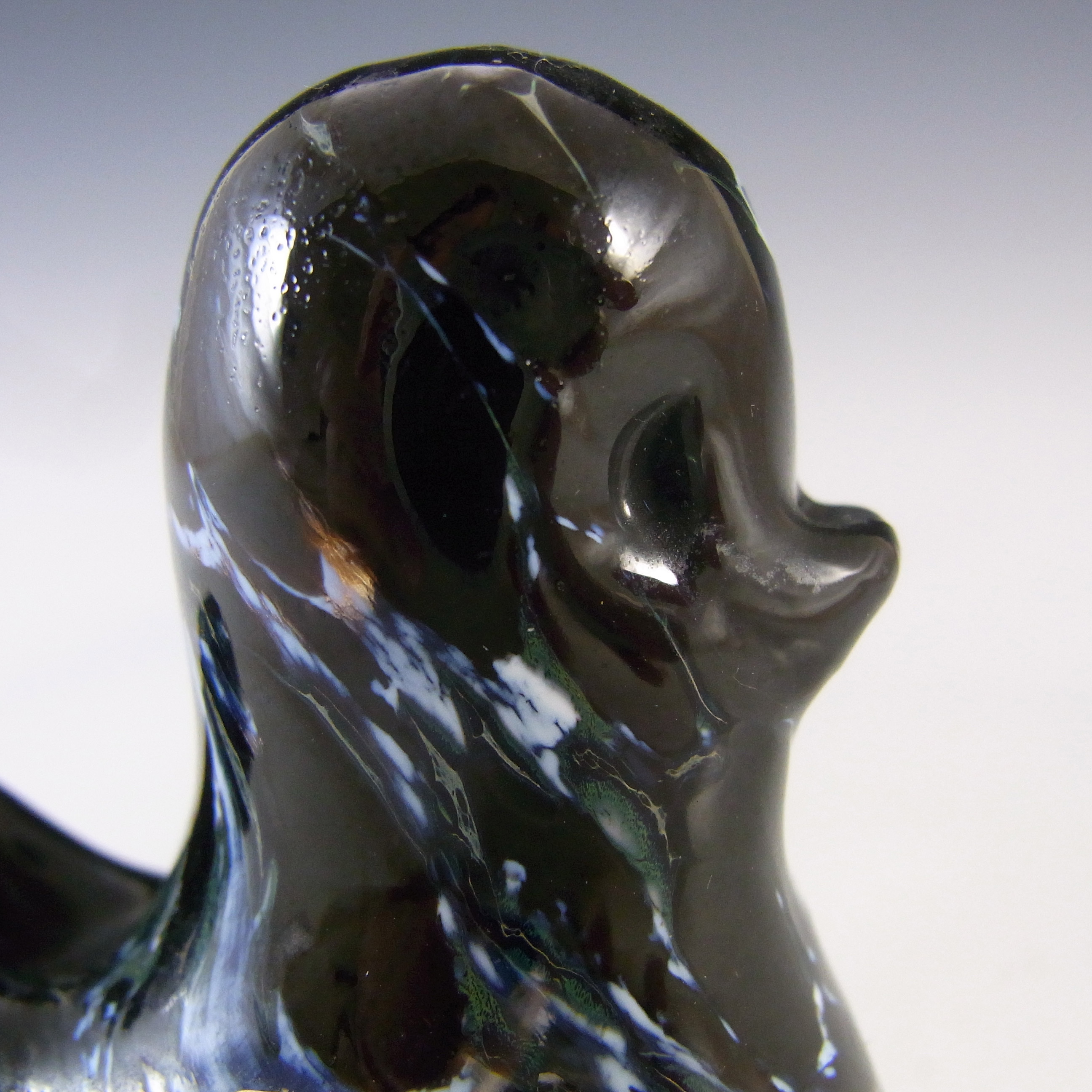 SIGNED Mdina Maltese Black & White Glass Bird Sculpture - Click Image to Close