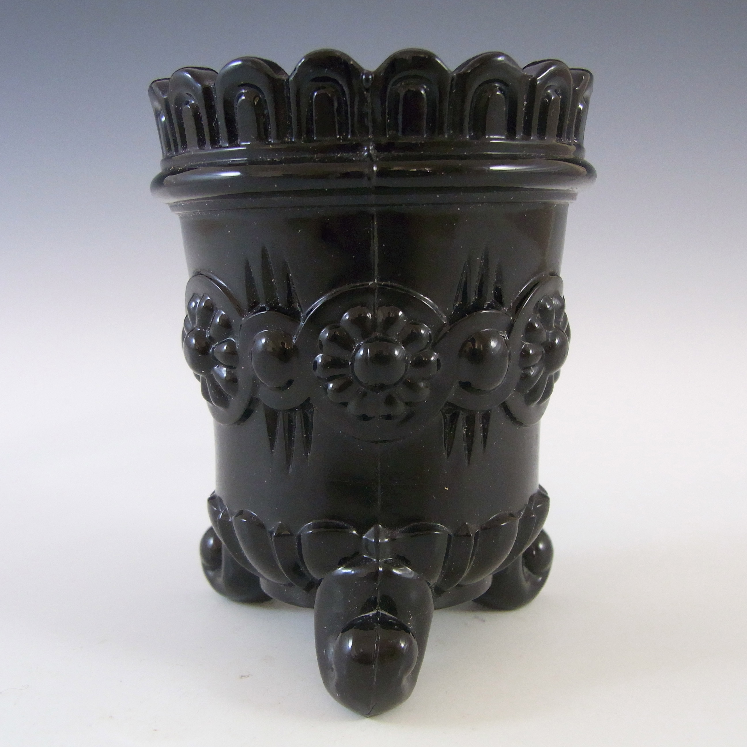(image for) Victorian Black Milk Glass Vitro-Porcelain 'Daisy' Spill Vase - Click Image to Close