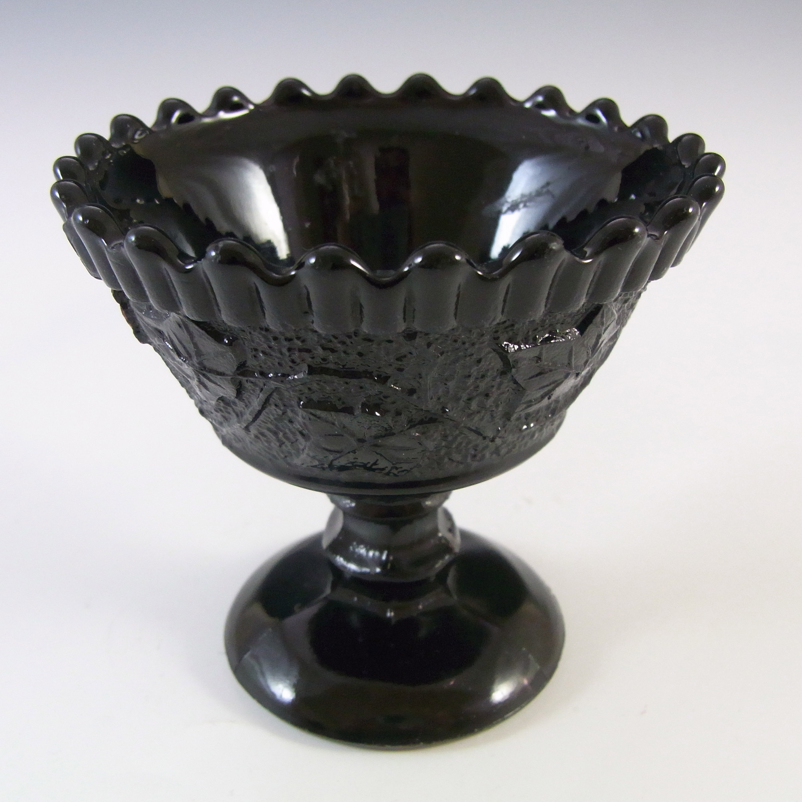 Victorian Antique 1890's Black Milk Glass Bowl Leaf Design - Click Image to Close
