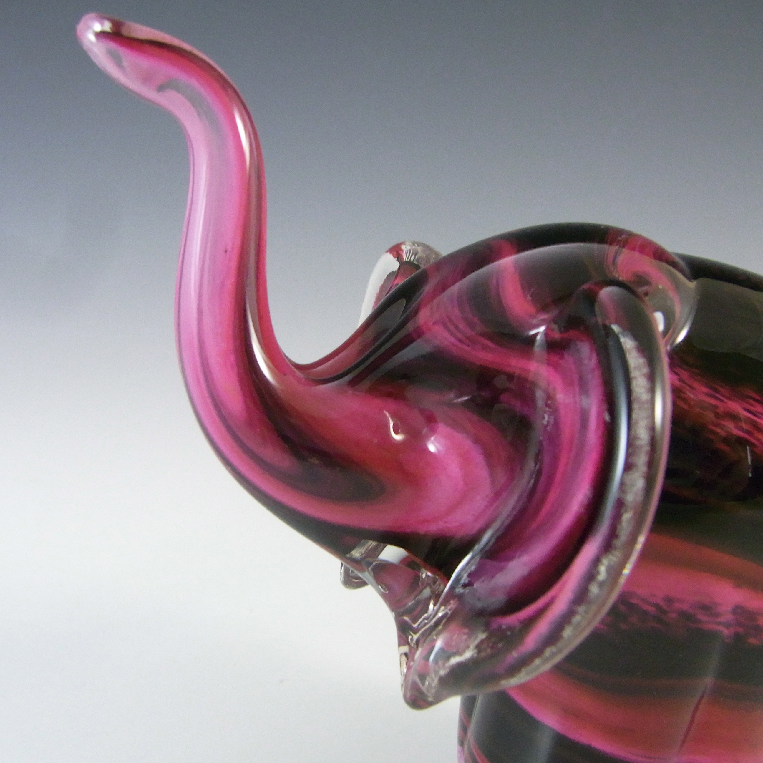 SIGNED Mtarfa Maltese Vintage Pink Glass Elephant Paperweight - Click Image to Close