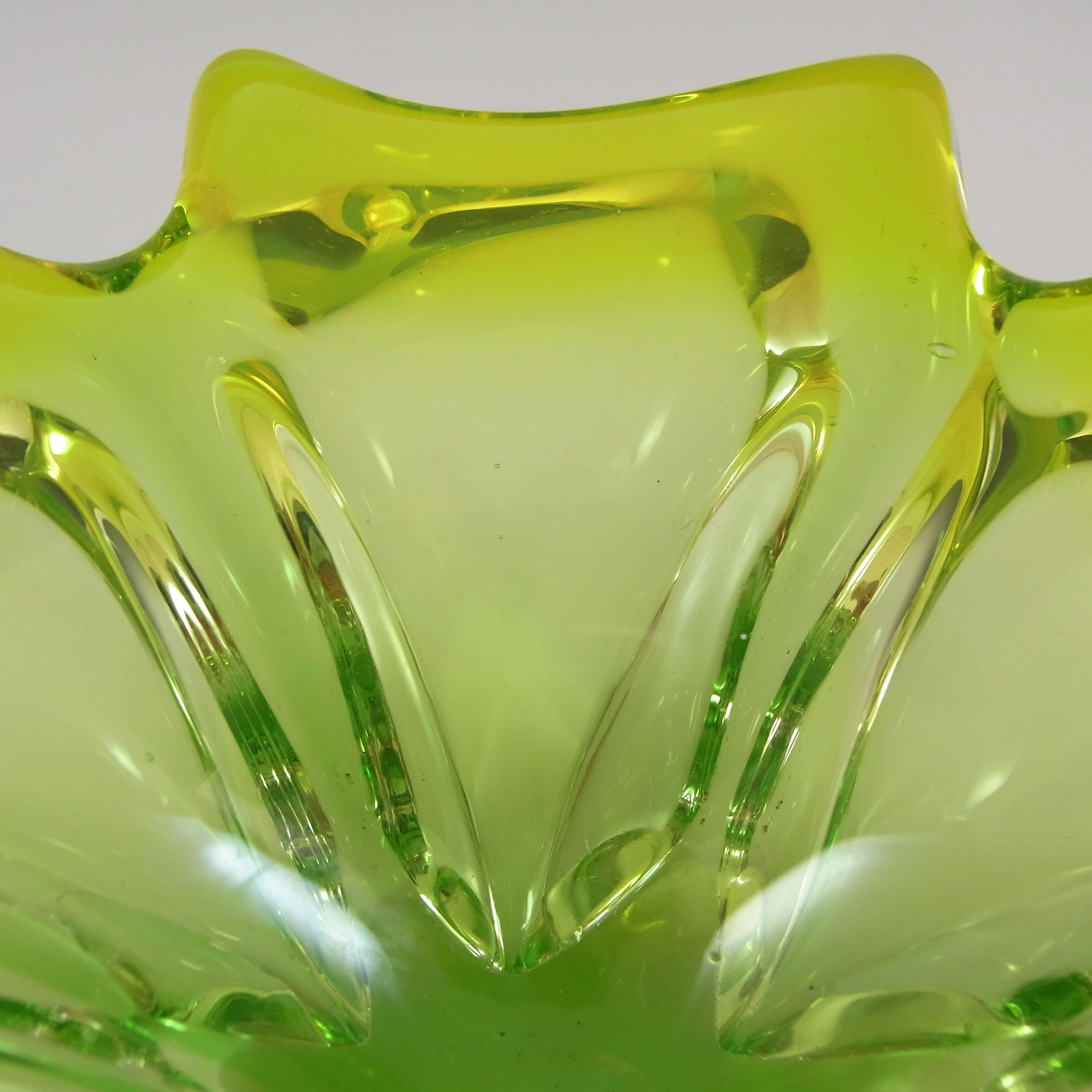 (image for) Cristallo Venezia Murano Green & Yellow Sommerso Glass Vintage Bowl - Click Image to Close