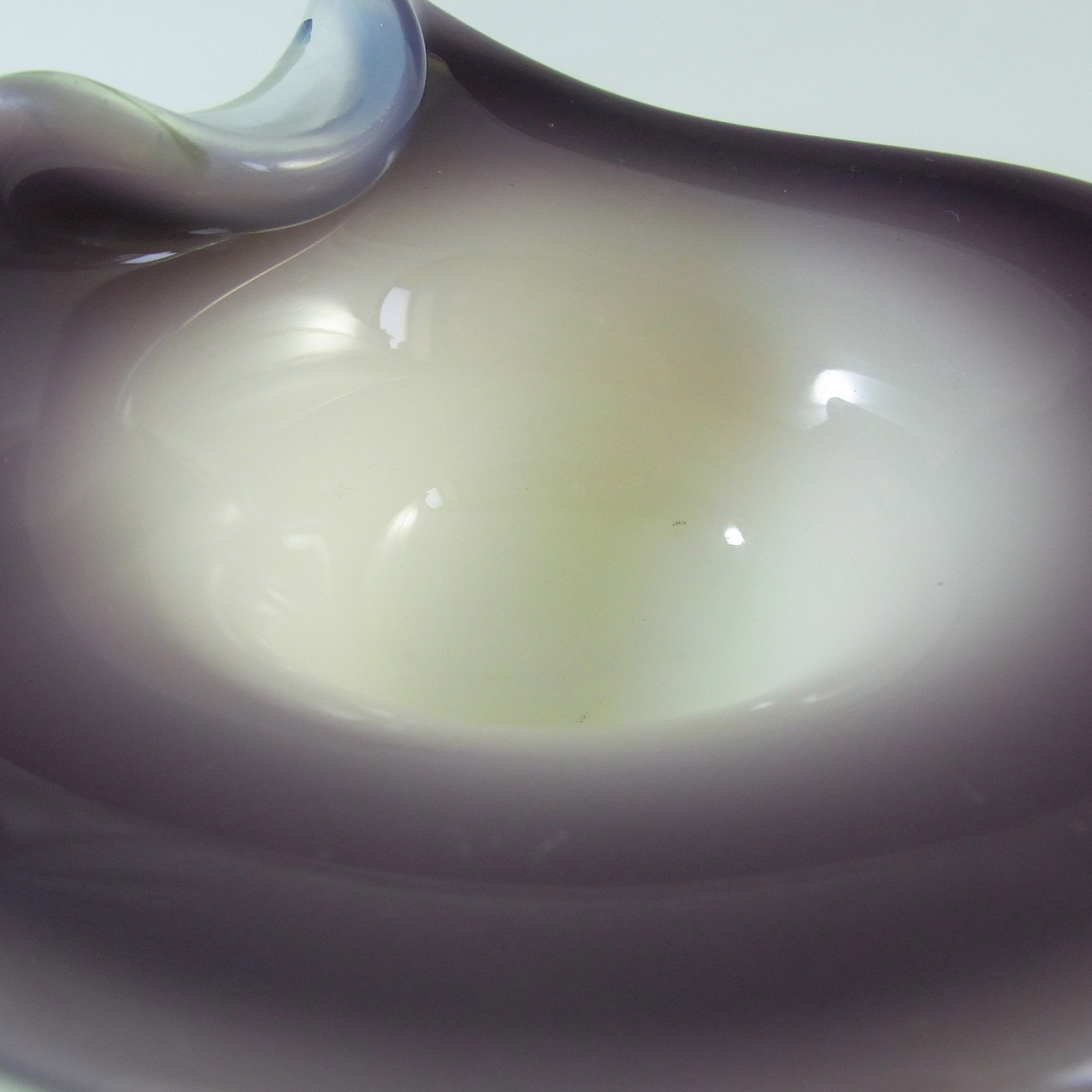 Fratelli Toso Murano Purple & Lattimo White Glass Bowl - Click Image to Close