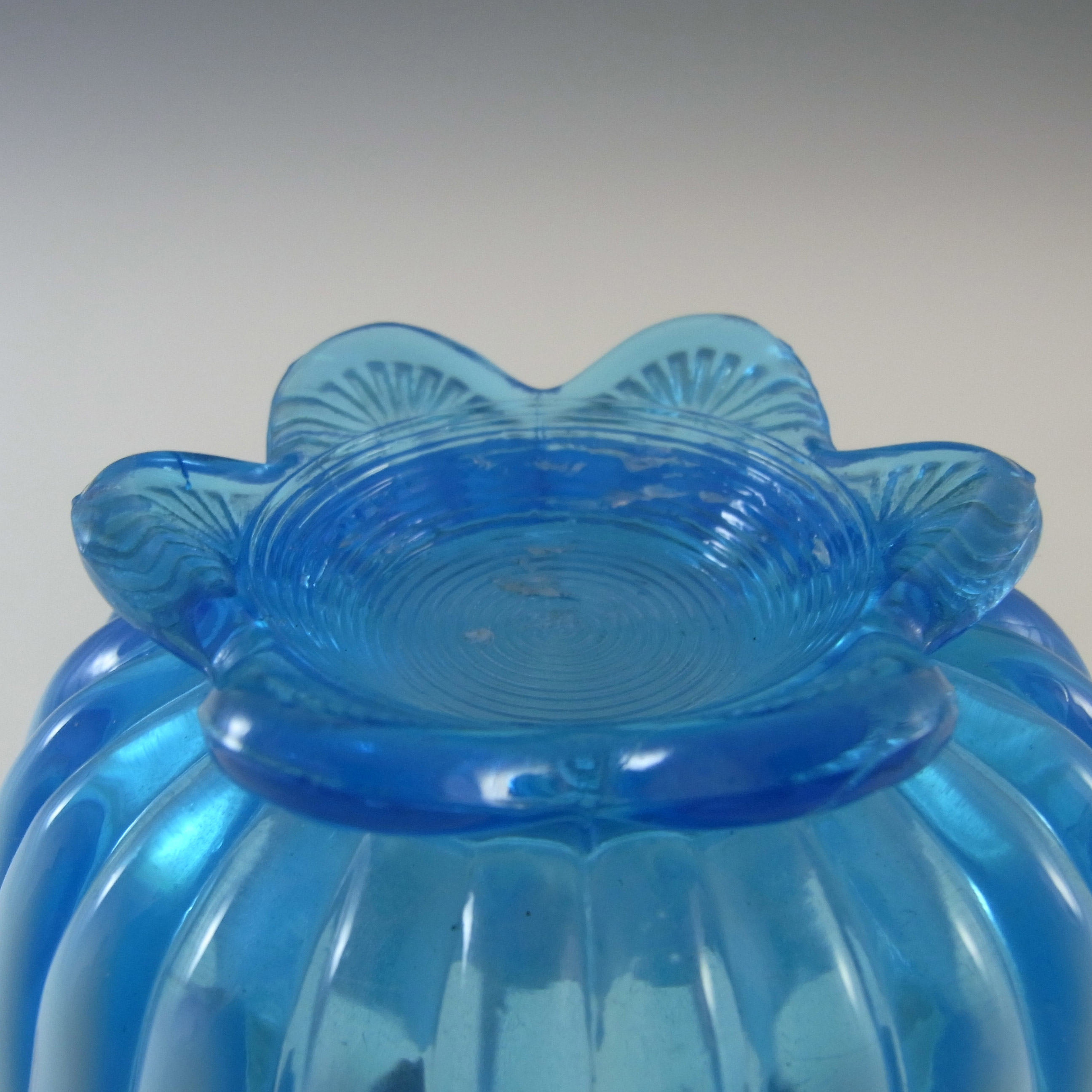 (image for) Davidson Blue Pearline Glass 'Lady Caroline' Basket Bowl - Click Image to Close