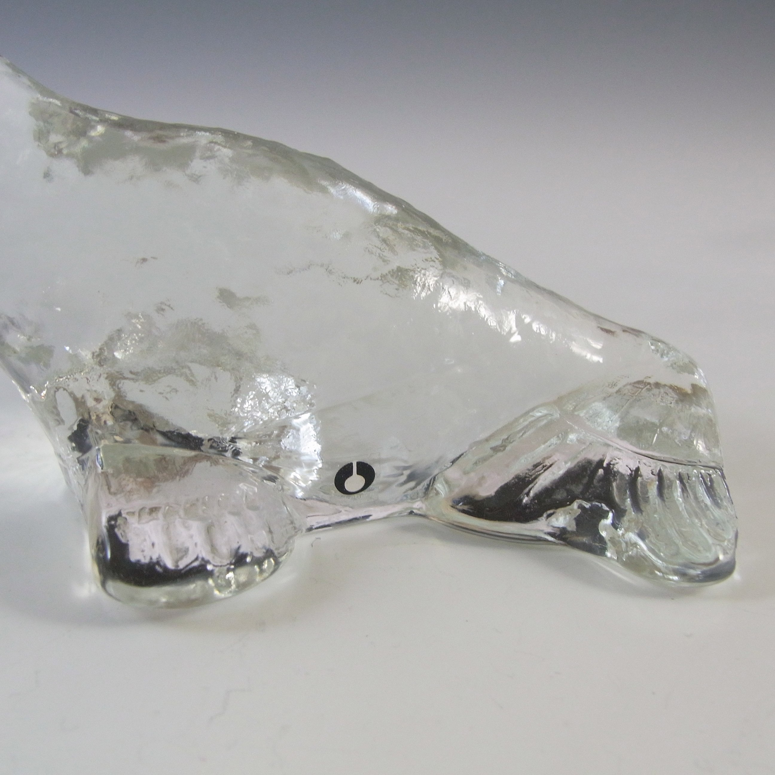 (image for) LABELLED Pukeberg Swedish Glass Seal Paperweight Sculpture - Click Image to Close