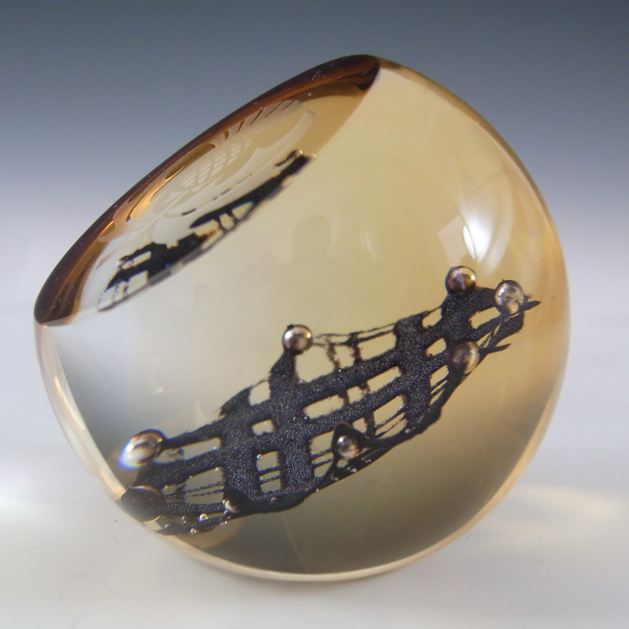 (image for) Caithness Amber Glass "Brave Heart" Paperweight - Marked - Click Image to Close