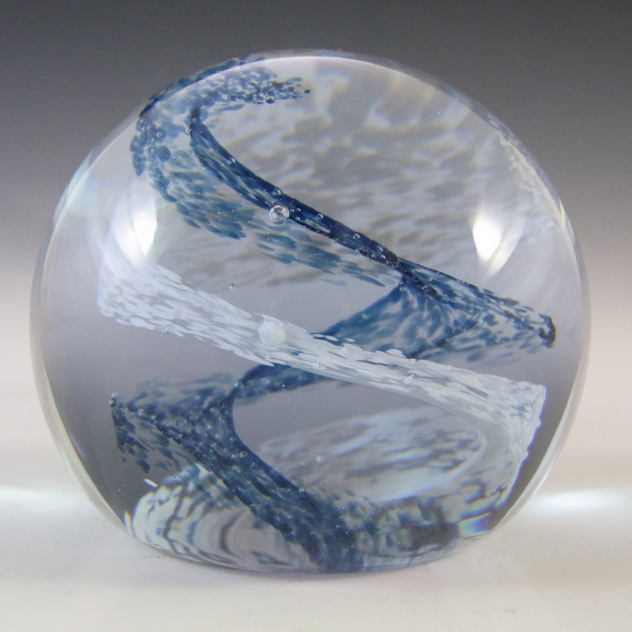 (image for) MARKED Caithness Blue & White Glass "Pastel" Paperweight - Click Image to Close