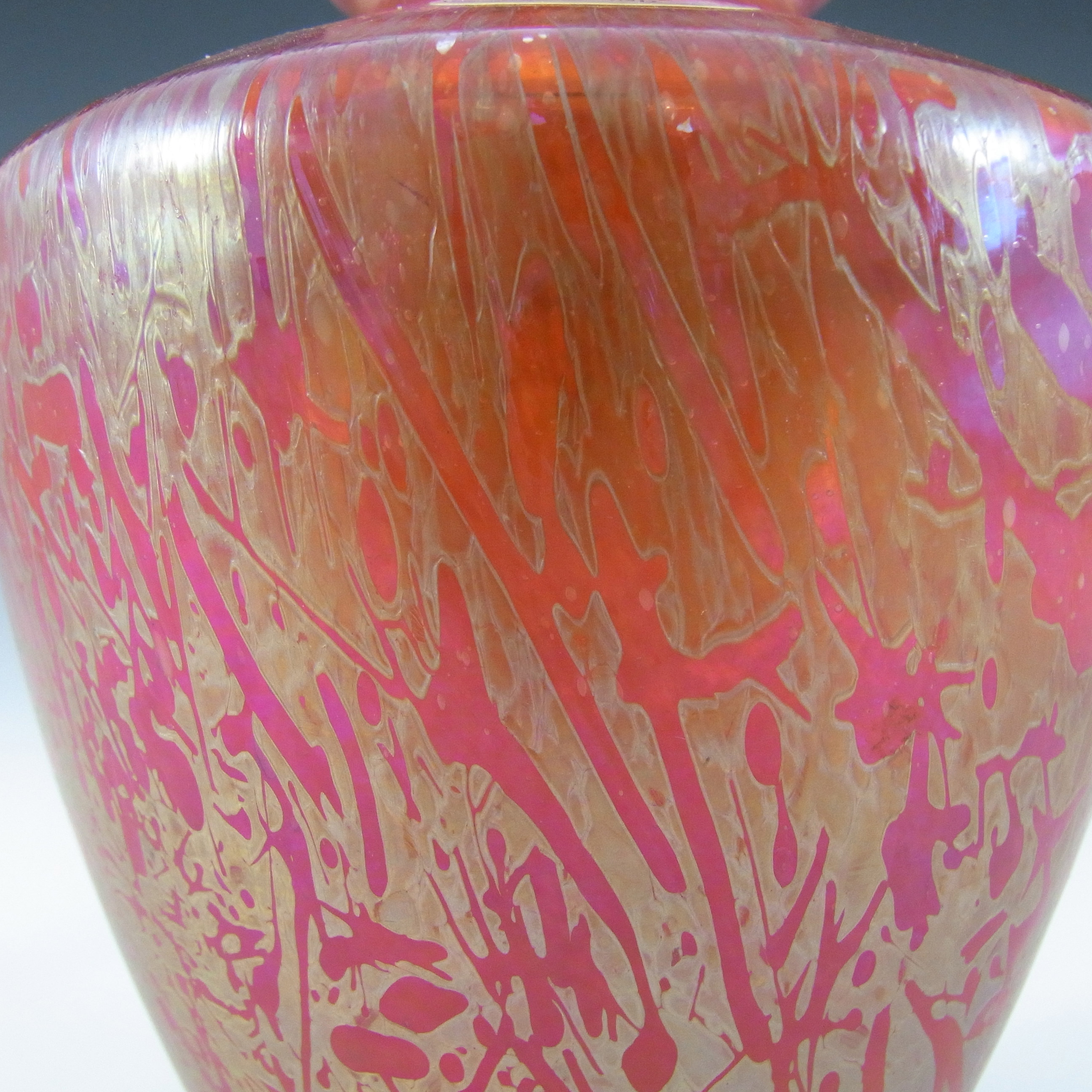 (image for) MARKED Royal Brierley Iridescent Red Glass 'Studio' Vase - Label - Click Image to Close