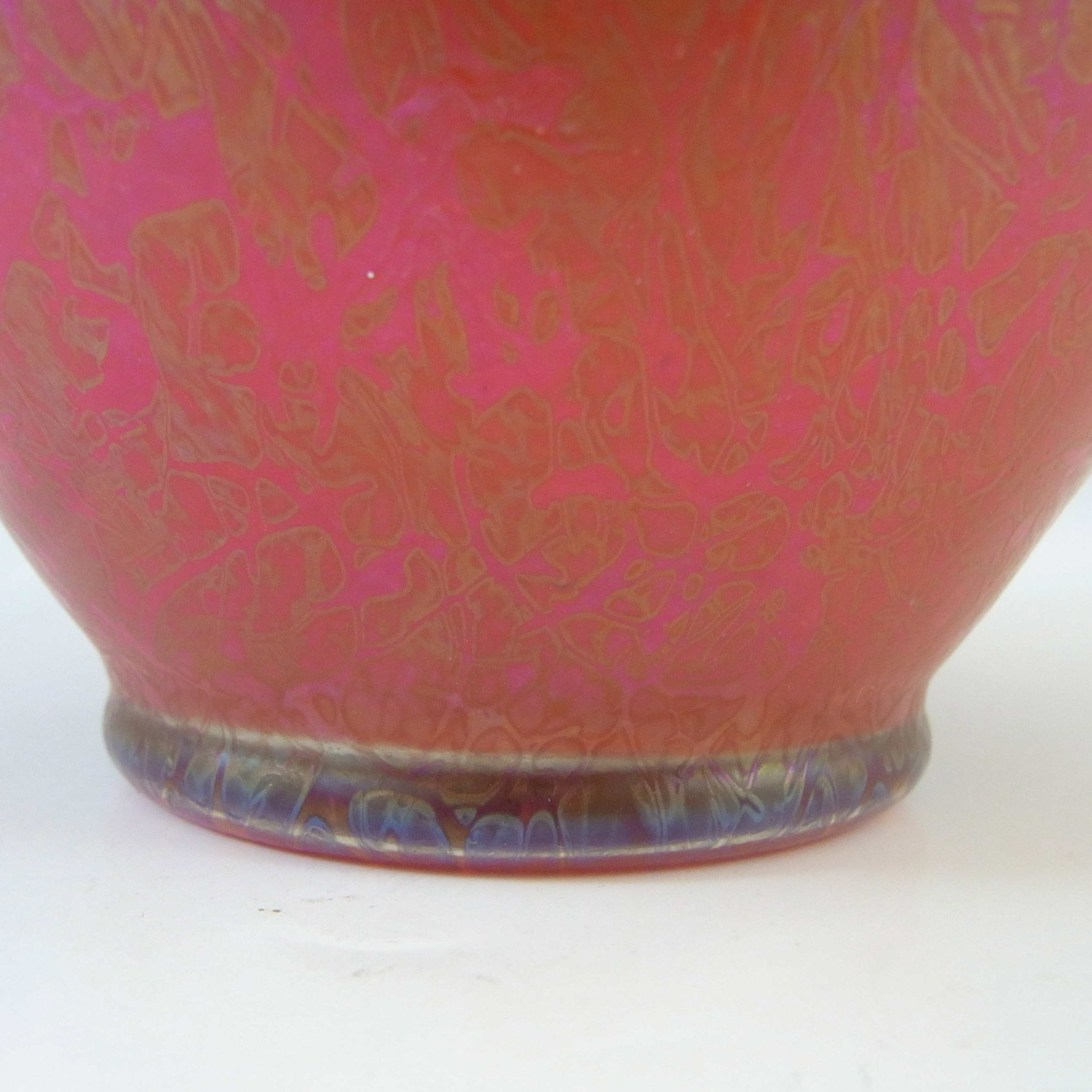 (image for) MARKED Royal Brierley Vintage Iridescent Red Glass 'Studio' Vase - Click Image to Close