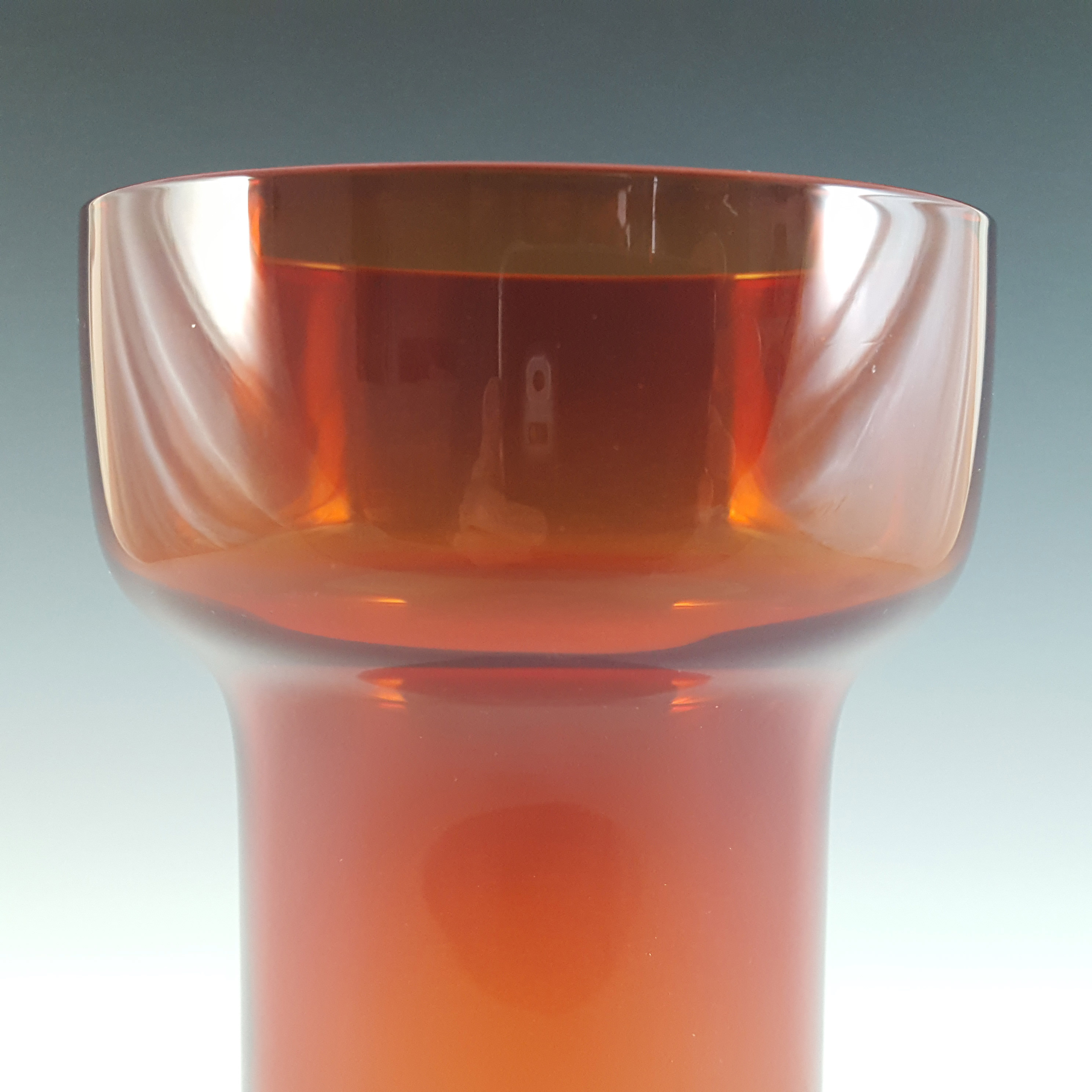 (image for) Riihimaki #1576 Riihimaen Lasi Oy Finnish Red Glass Vase - Click Image to Close