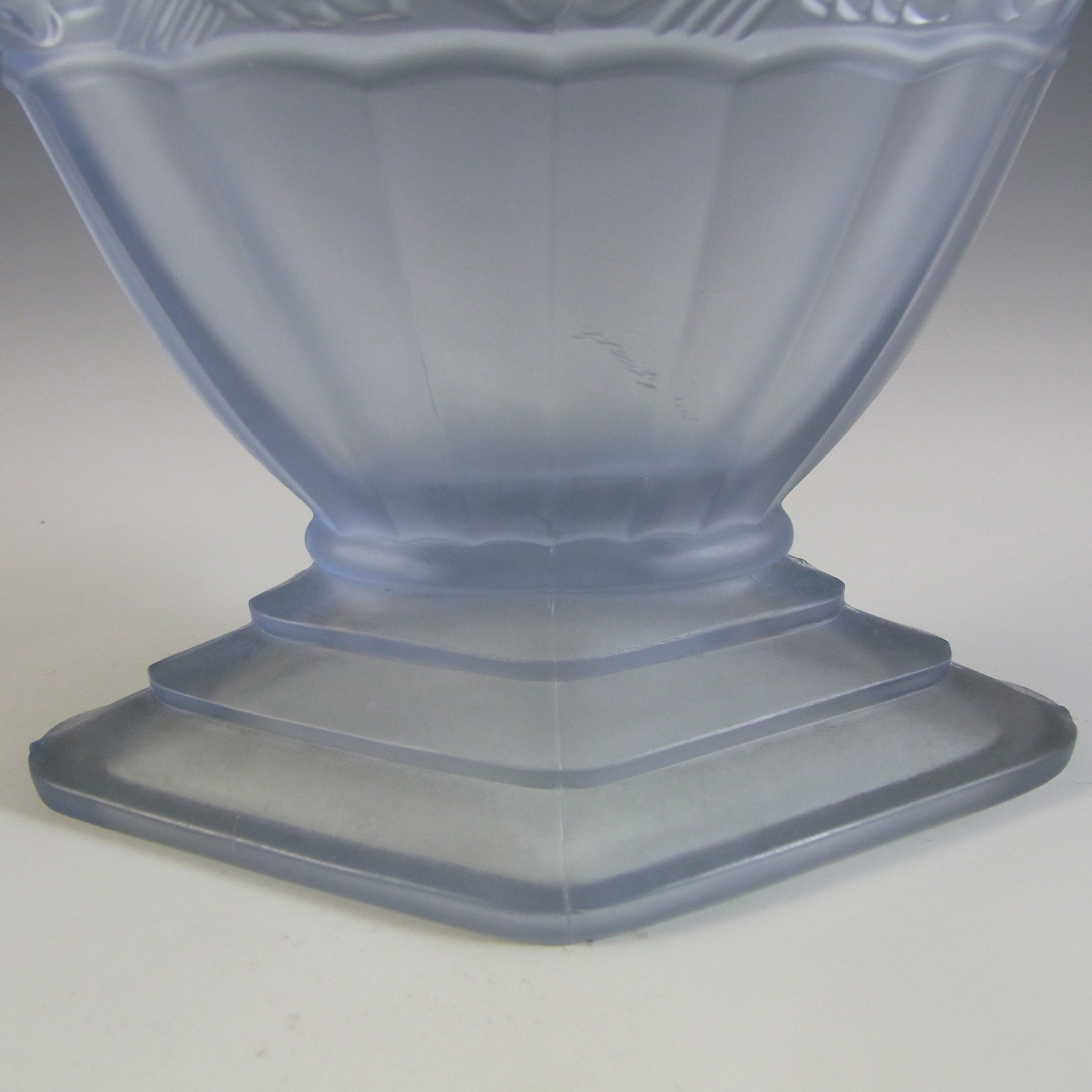 Ankerglas Bernsdorf Art Deco Blue Glass 'Rosalind' Vase - Click Image to Close