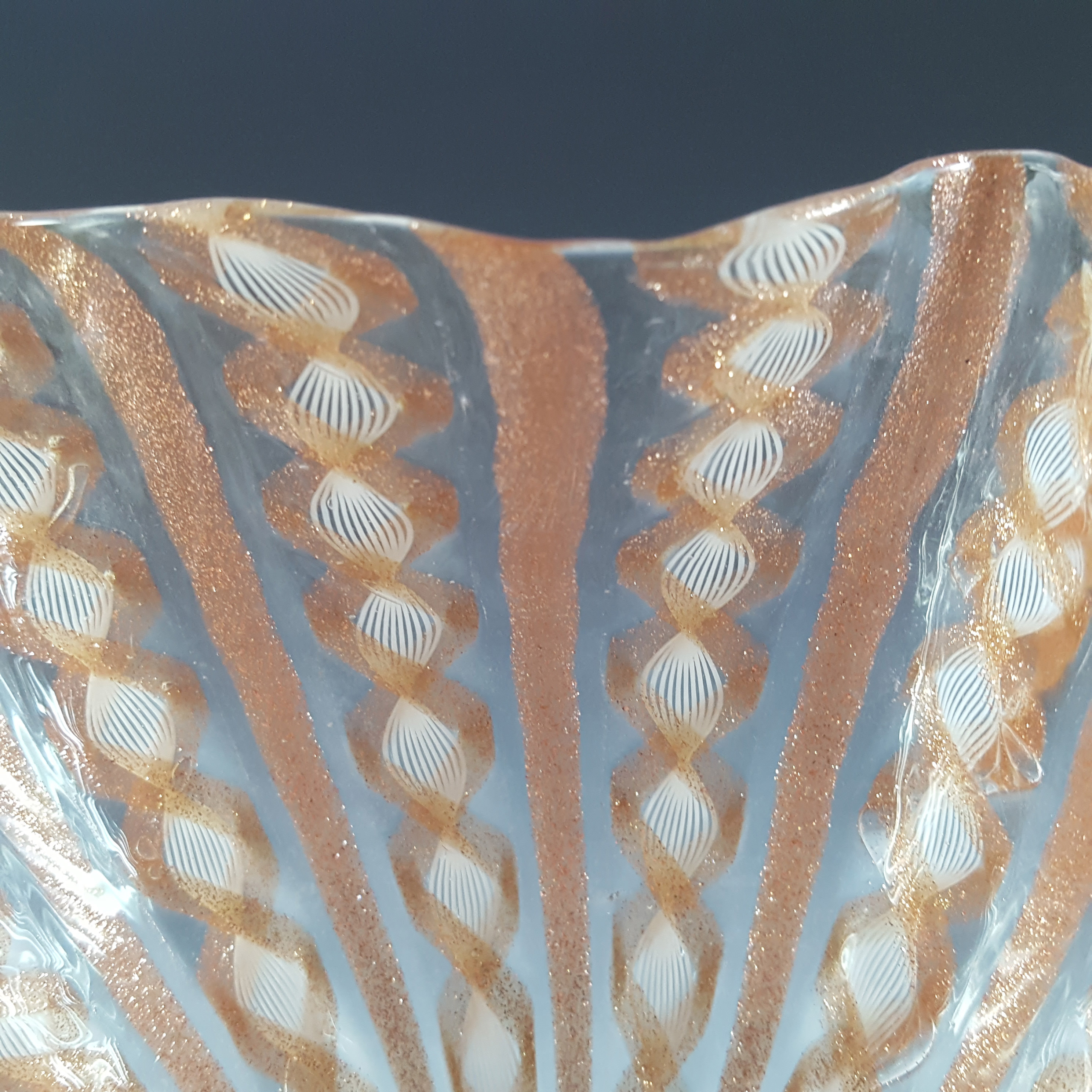 Salviati Murano Zanfirico & Copper Aventurine Glass Finger Bowl - Click Image to Close