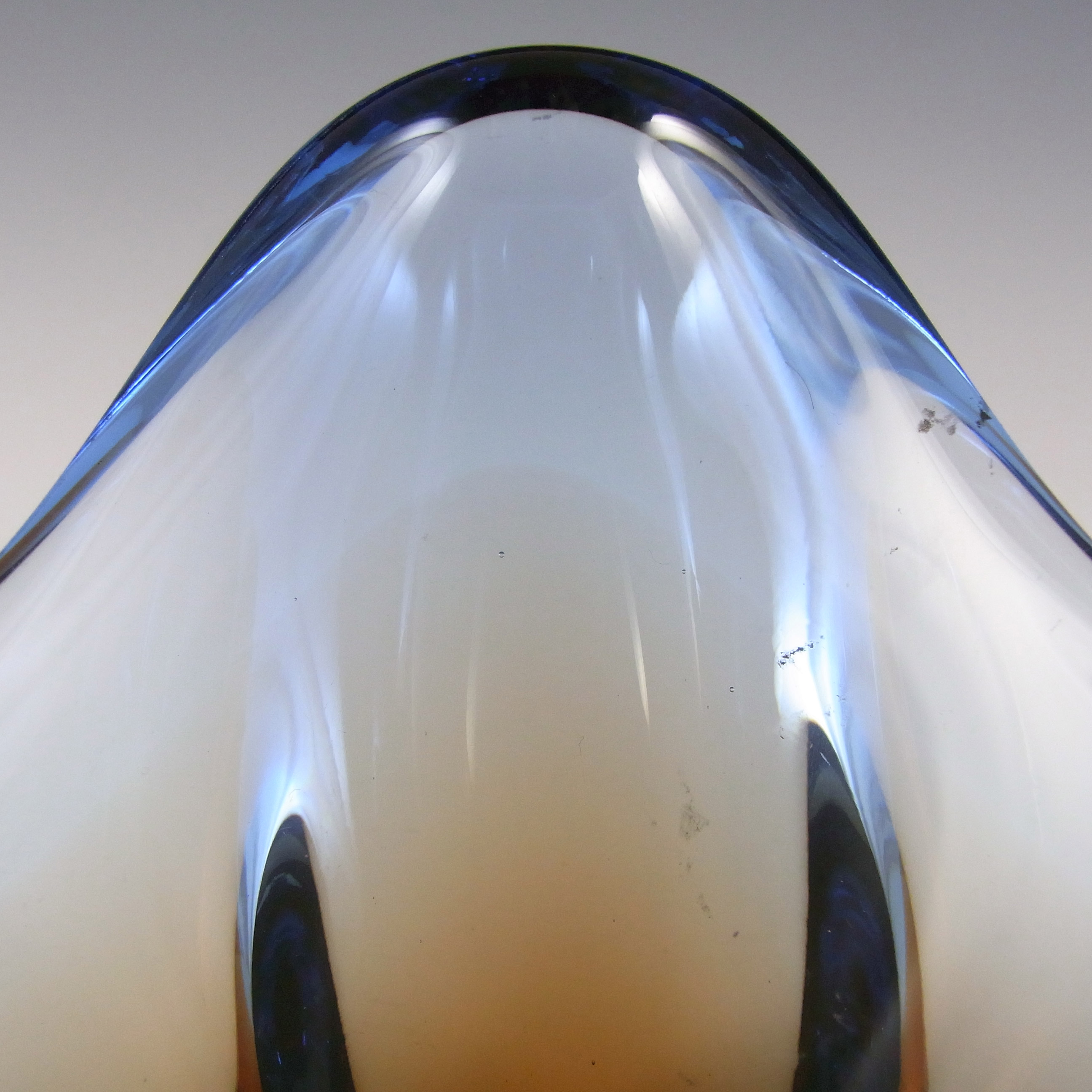 Skrdlovice #5991 Czech Brown & Blue Glass Bowl by Emanuel Beránek - Click Image to Close