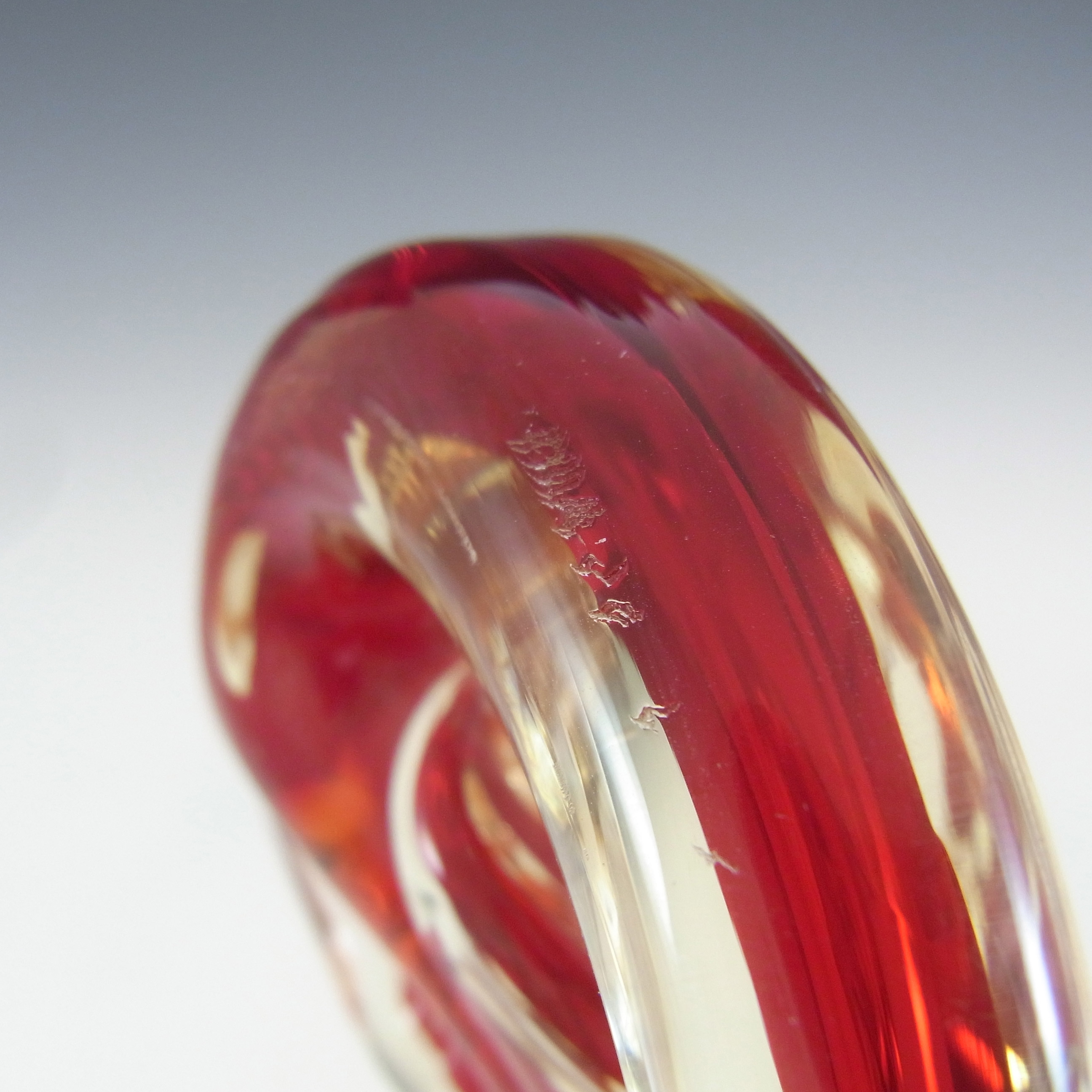 (image for) Murano Vintage Red & Amber Sommerso Glass Swan Figurine - Click Image to Close
