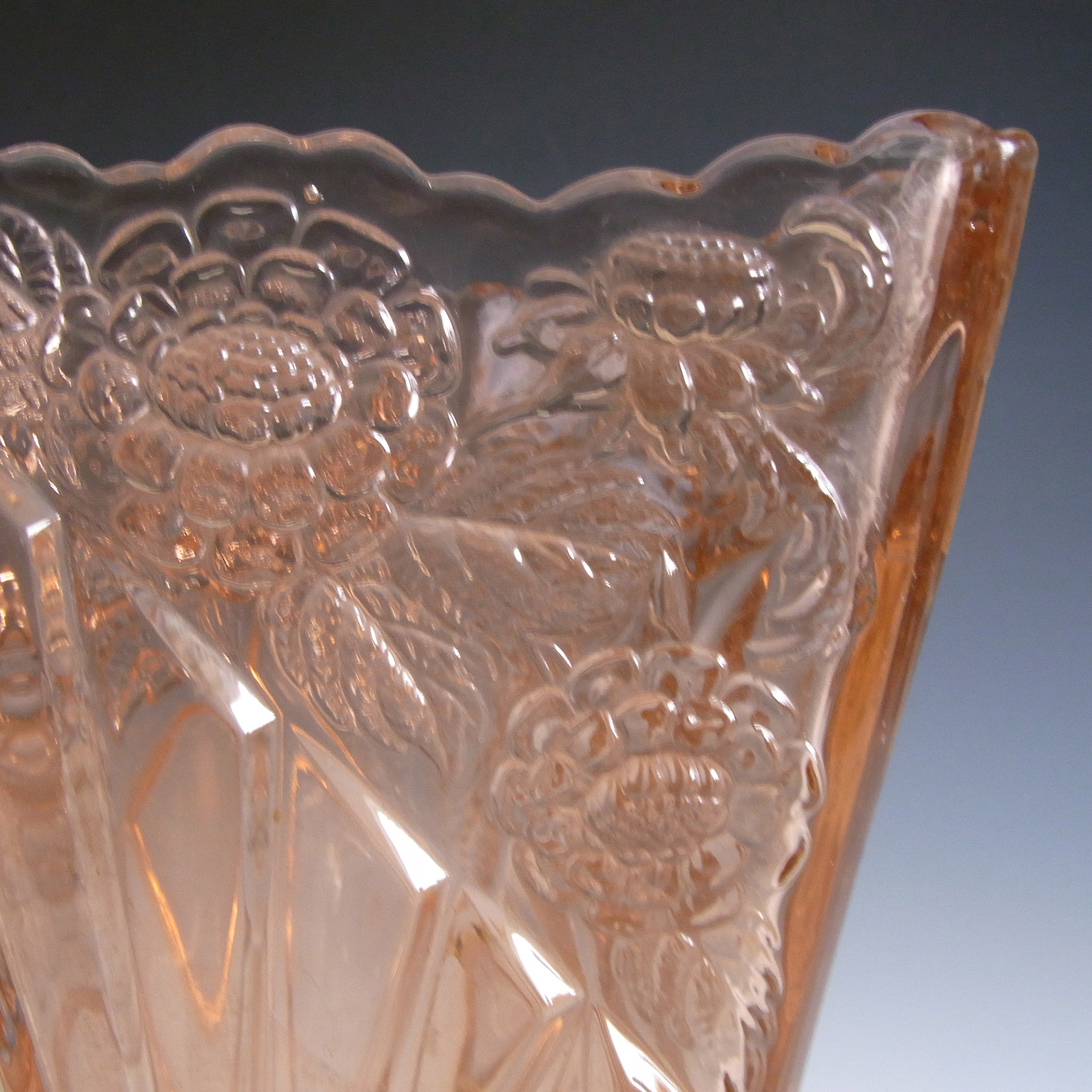 (image for) Sowerby Art Deco 1930's Pink Glass 'Daisy' Vase - Click Image to Close
