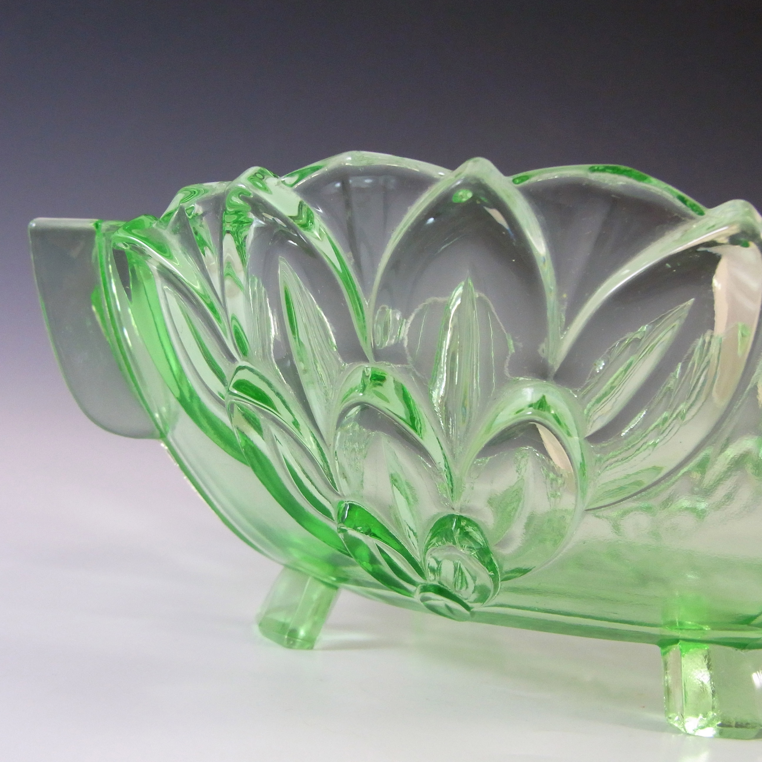 (image for) Stölzle Czech Art Deco Uranium Green Glass Bowl #19100 - Click Image to Close