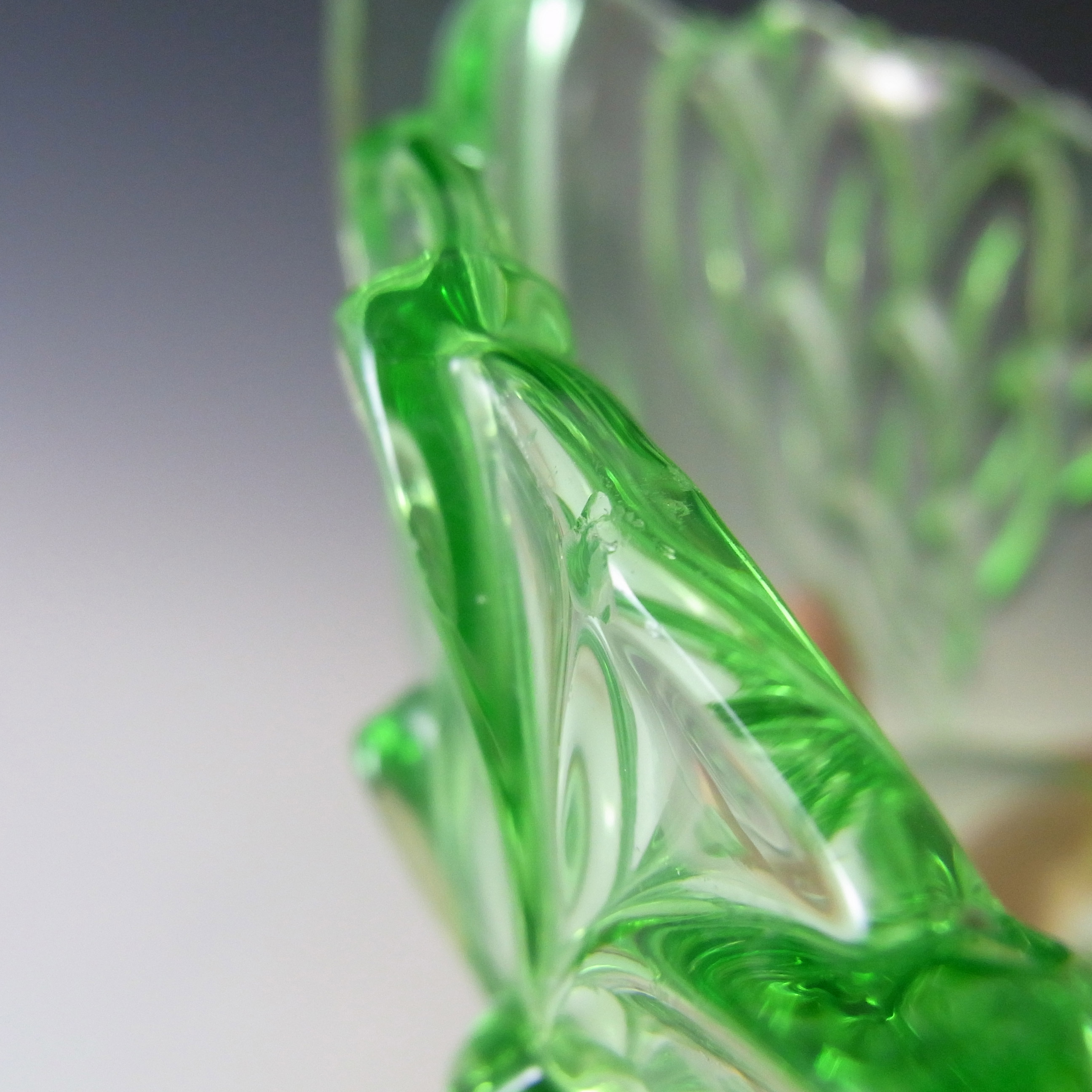 (image for) Stölzle Czech Art Deco Uranium Green Glass Bowl #19100 - Click Image to Close