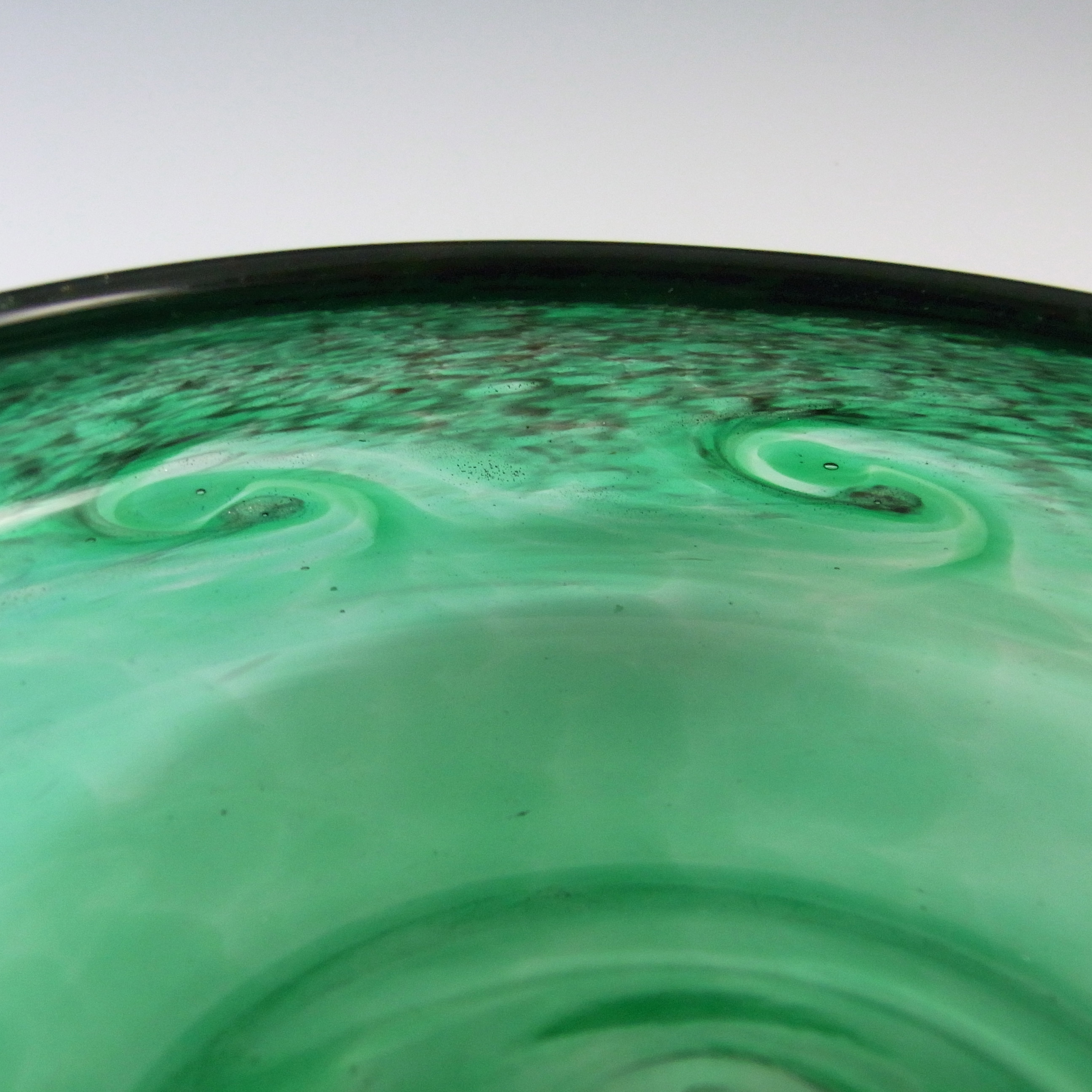 (image for) MARKED Strathearn Green & Copper Aventurine Glass Bowl B029 - Click Image to Close