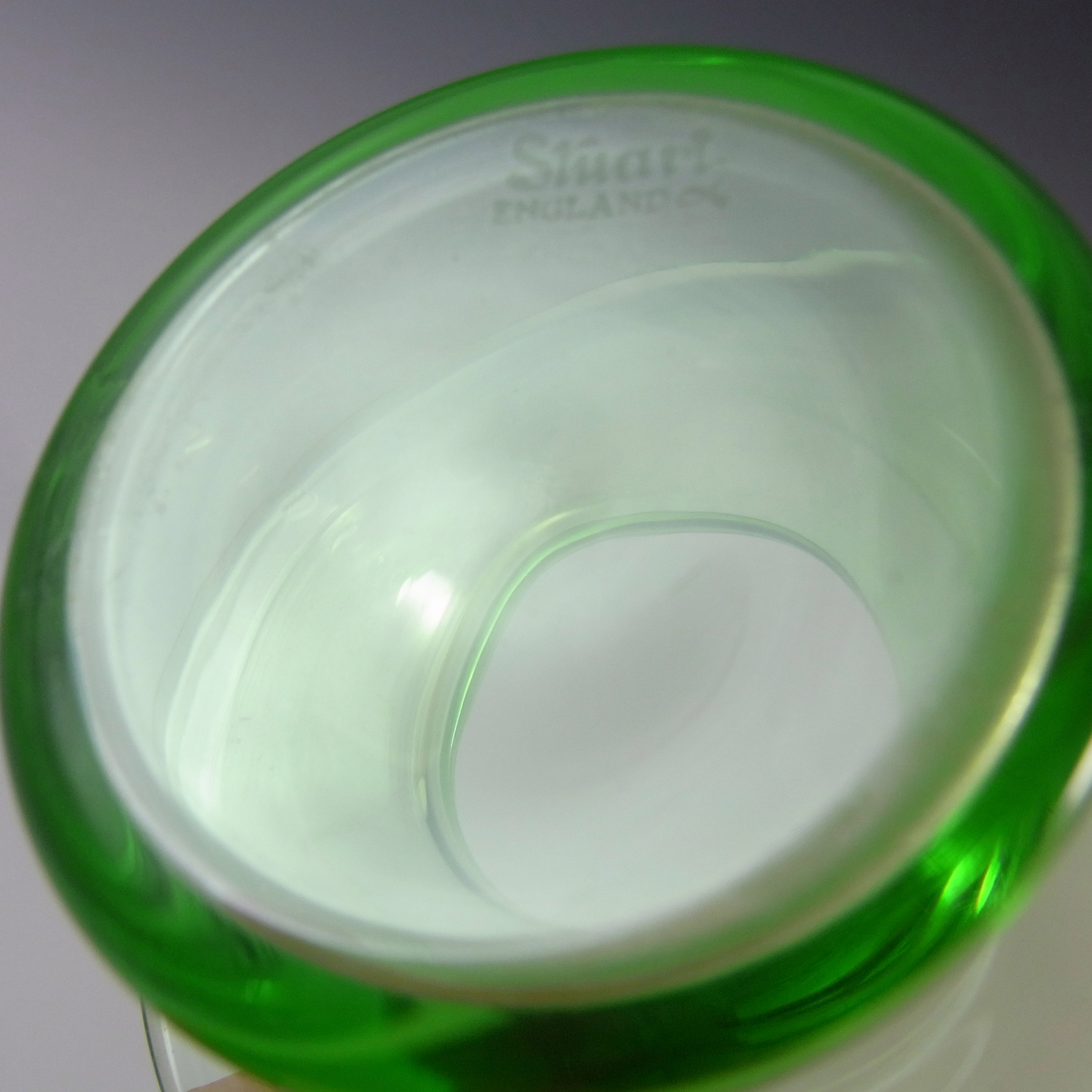 (image for) MARKED Stuart & Sons Stourbridge Green Glass Posy Bowl - Click Image to Close