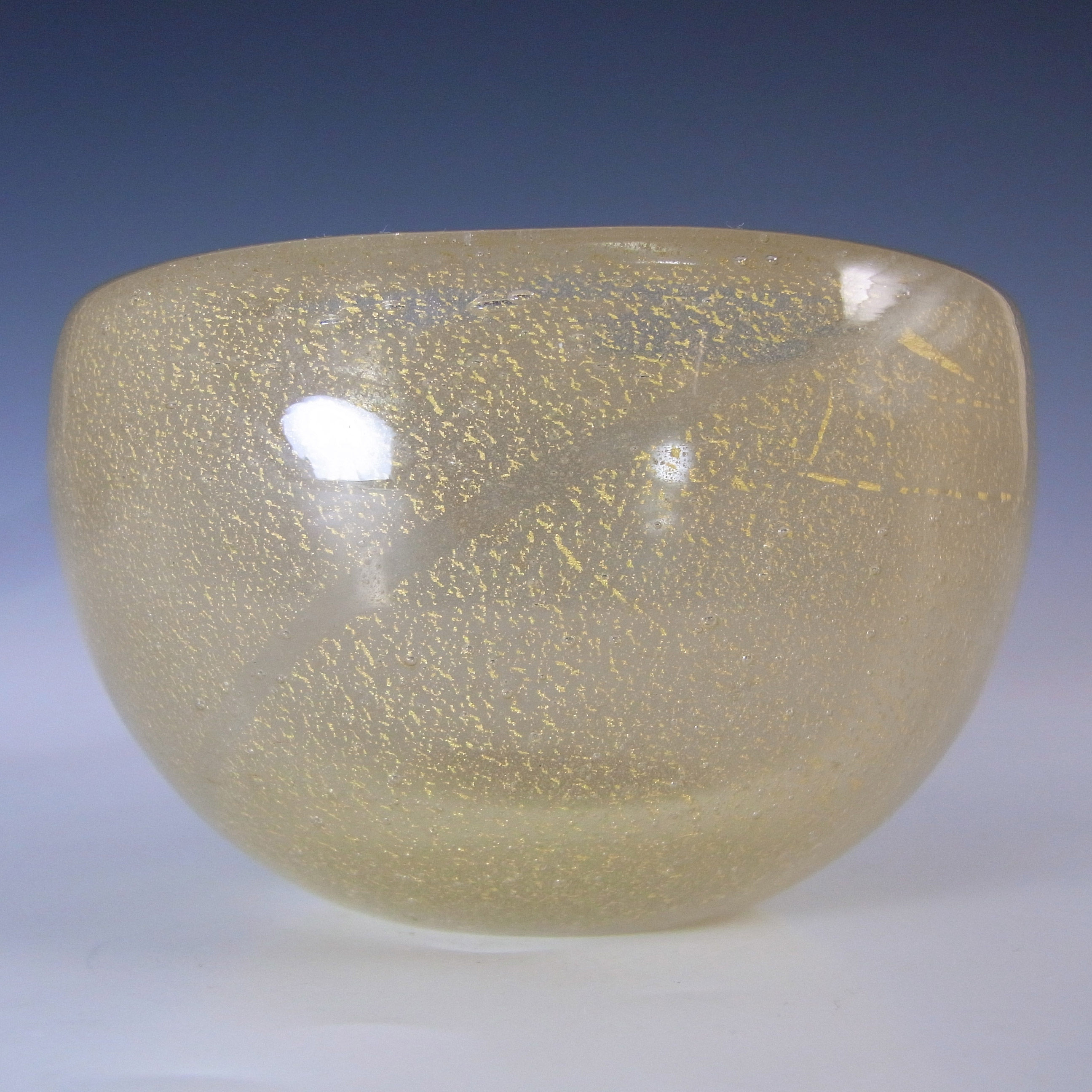 (image for) MARKED Venini Murano Glass Gold Leaf 'Sommerso a Bollicine' Bowl - Click Image to Close