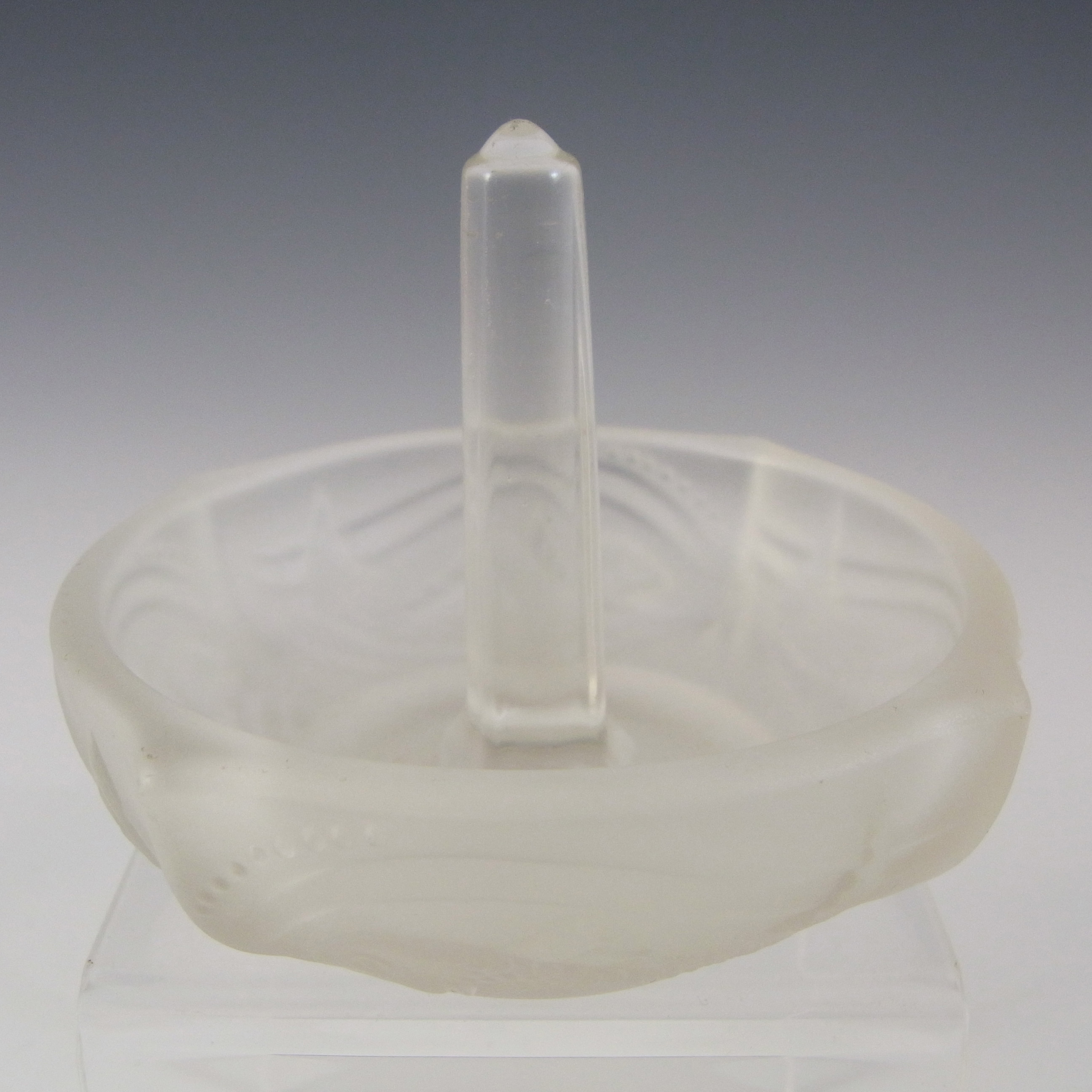 Walther & Söhne Art Deco Glass 'Nymphen' Fish Ring Holder Dish - Click Image to Close