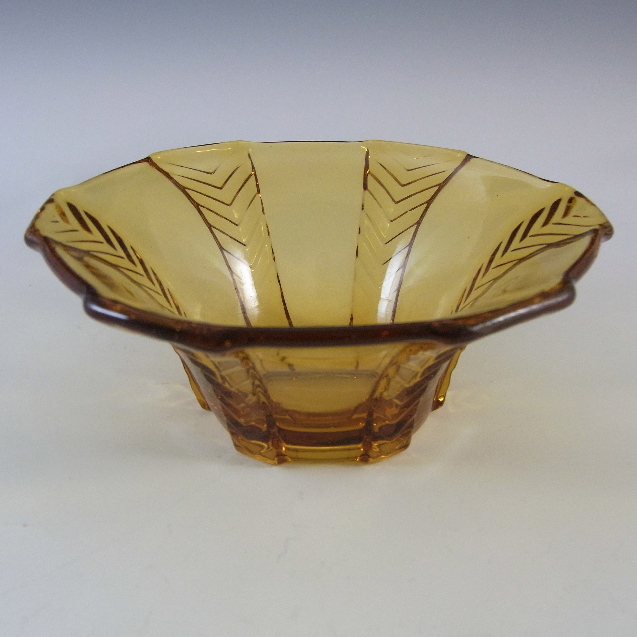 (image for) Walther & Söhne Set of 3 Art Deco Amber Glass 'Athene' Bowls - Click Image to Close