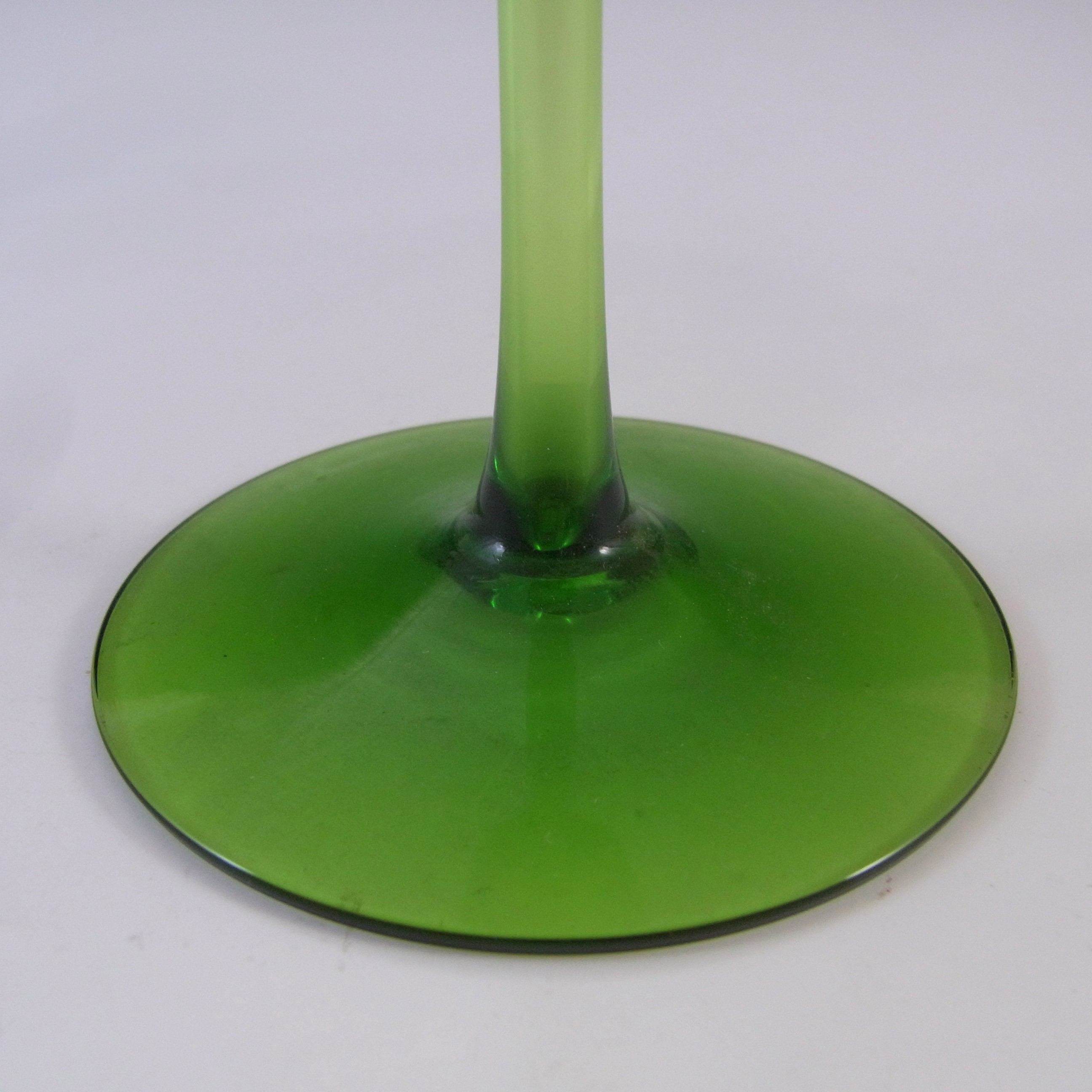 (image for) MARKED 8" Wedgwood Green Glass Brancaster Candlestick RSW15 - Click Image to Close