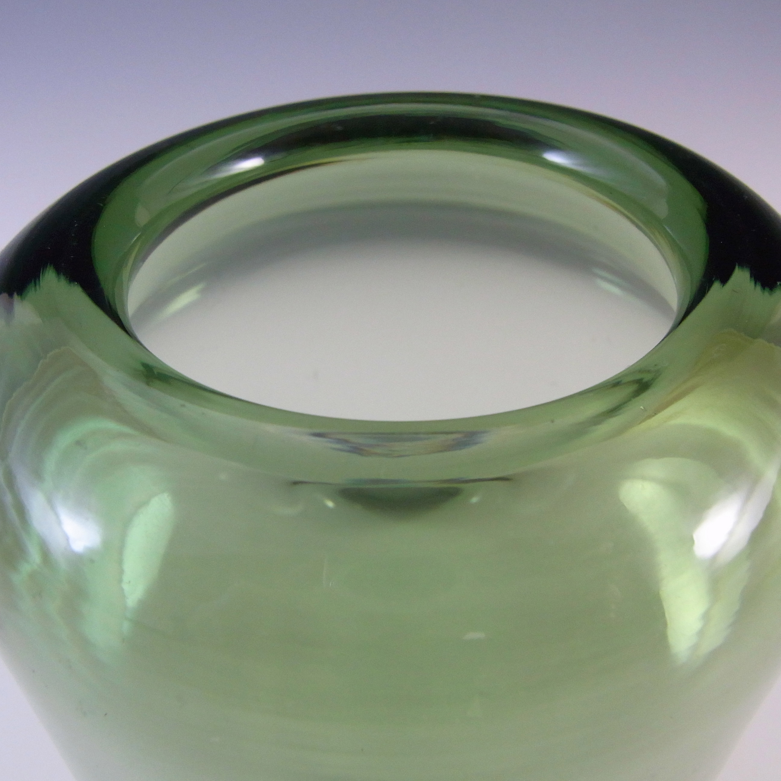 Whitefriars #9364 William Wilson Sea Green Glass Vase - Click Image to Close