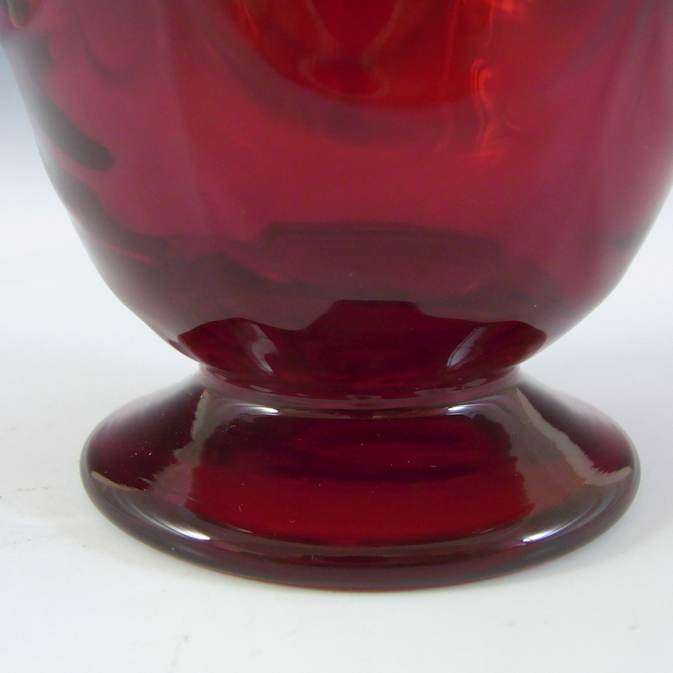 Whitefriars #9358 Ruby Red Glass Wave Ribbed Footed Vase - Click Image to Close