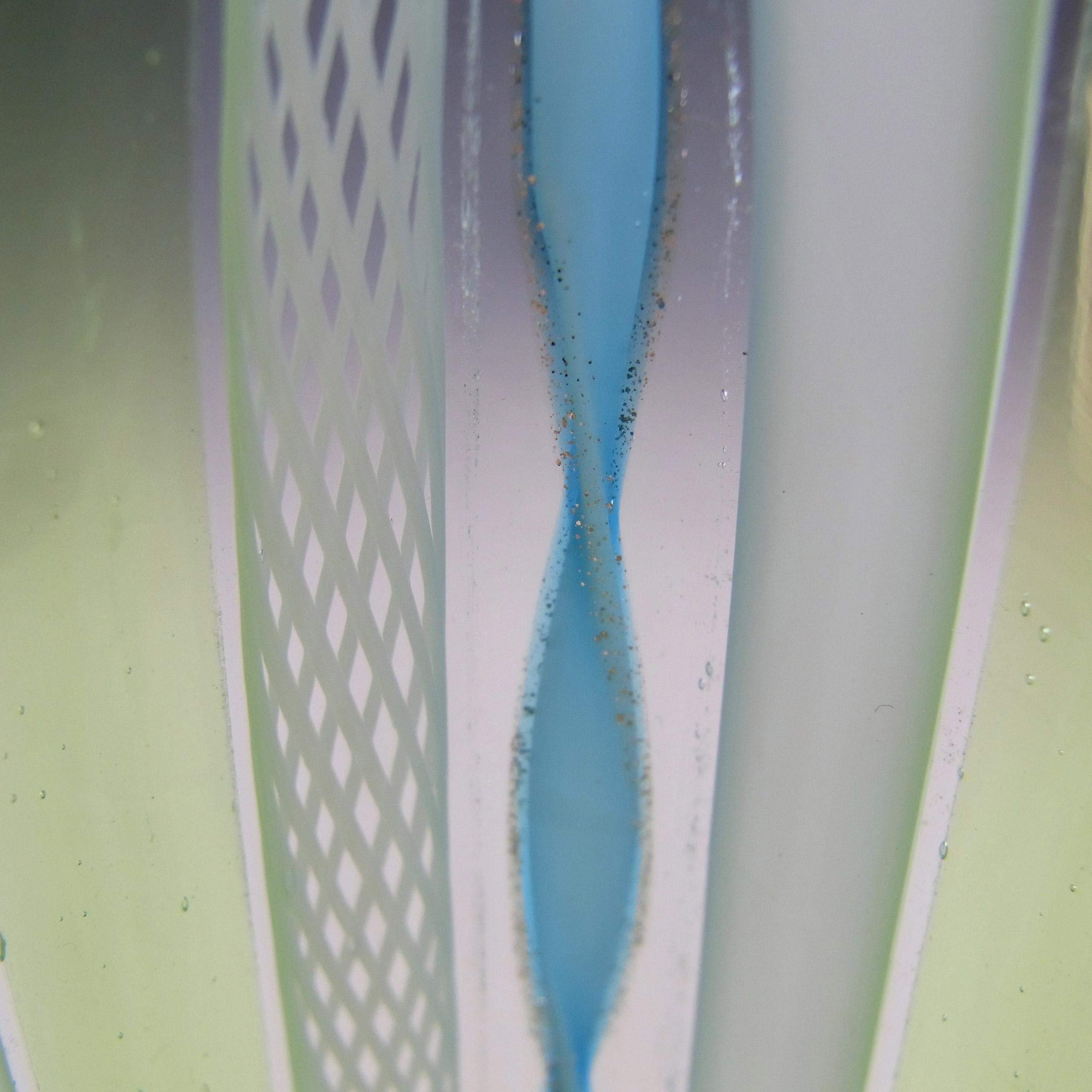 (image for) AVEM? Murano Zanfirico Blue, Green & White Glass Cornucopia Shell Vase - Click Image to Close