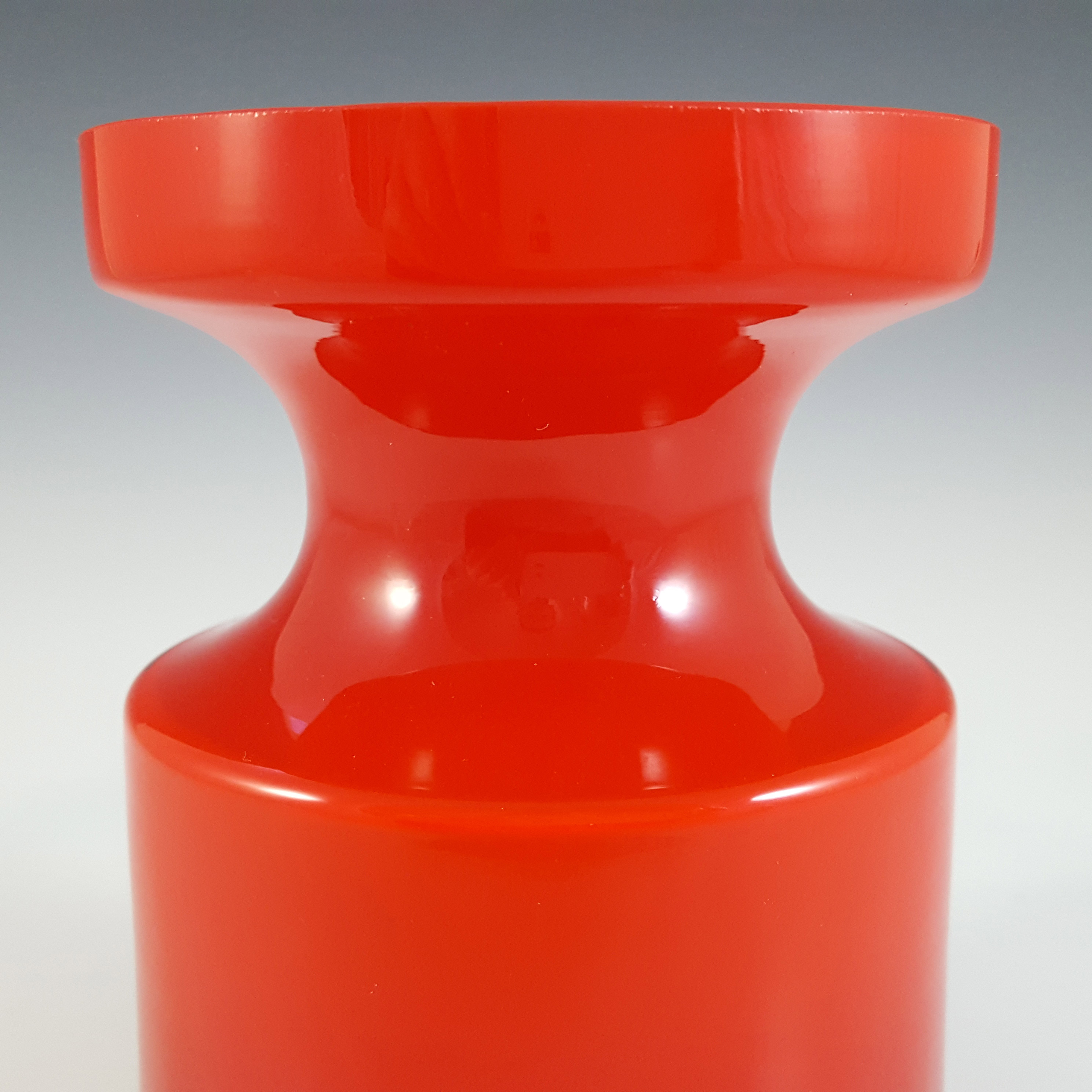 SIGNED Alsterfors #S5014 Red Cased Glass Vase - Per Ström '68 - Click Image to Close