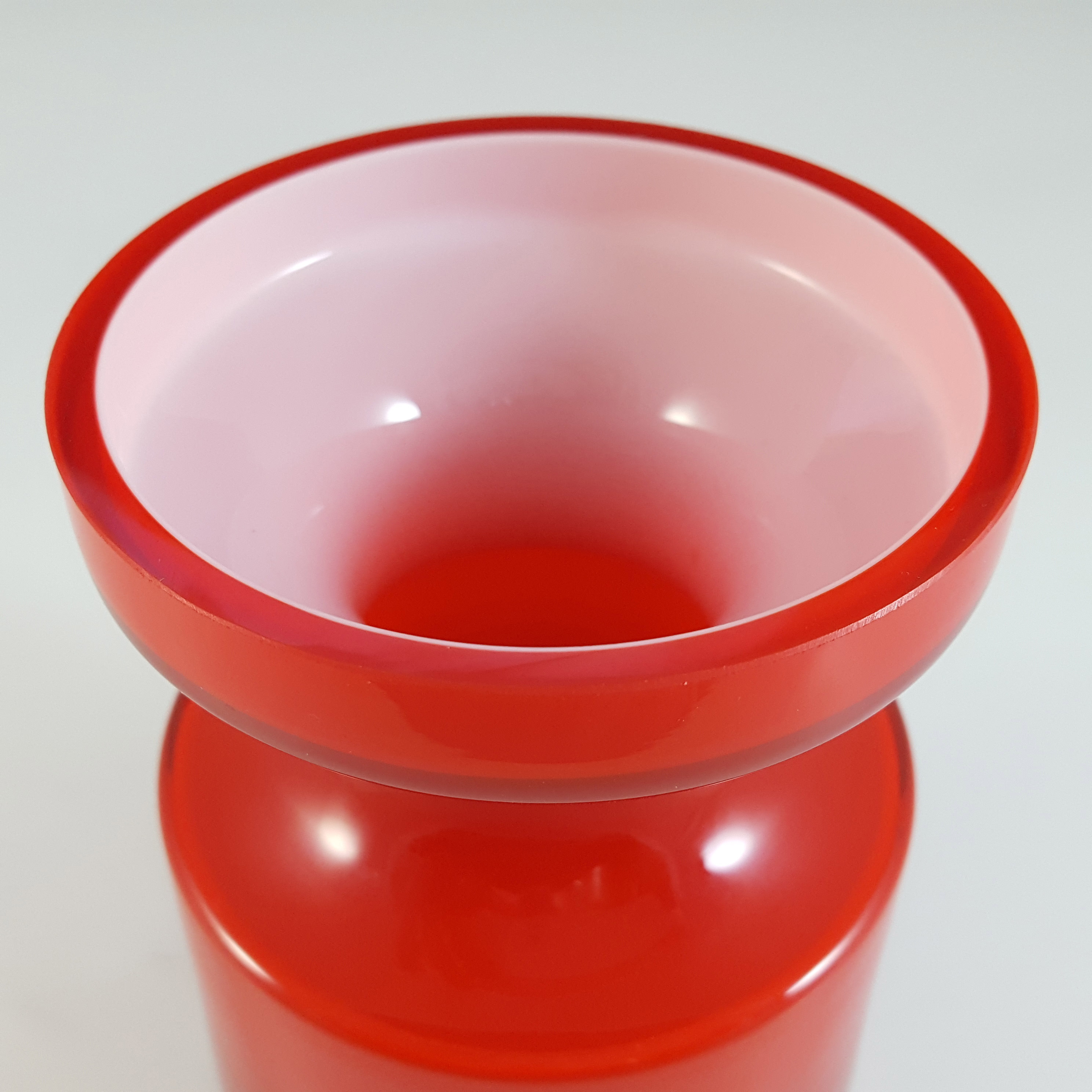 SIGNED Alsterfors #S5014 Red Cased Glass Vase - Per Ström '68 - Click Image to Close