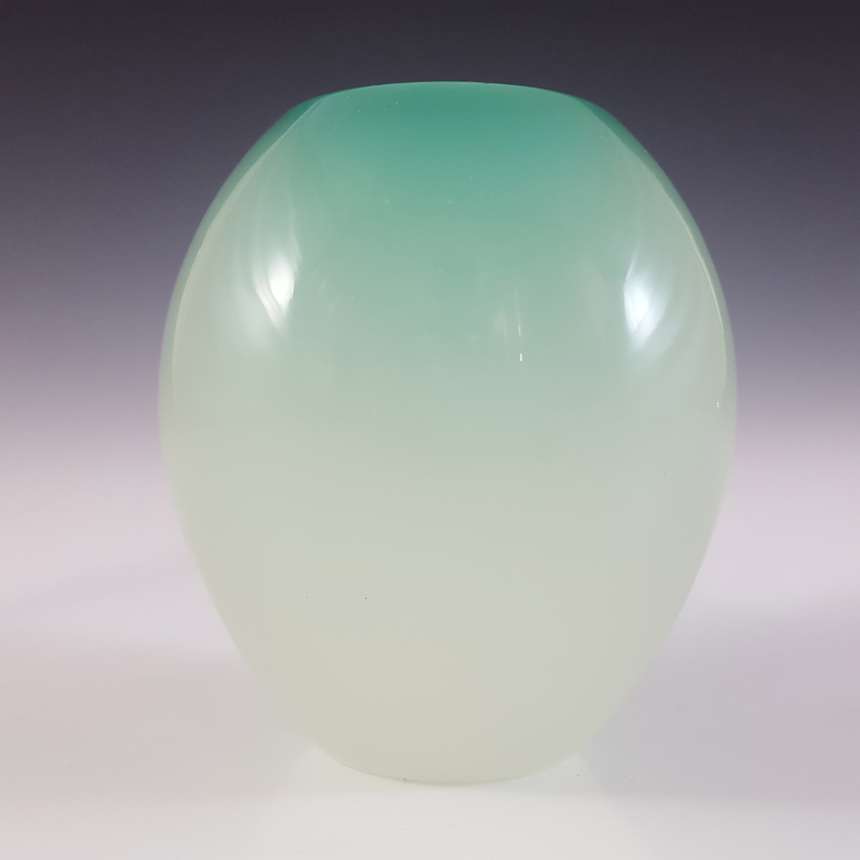 (image for) Archimede Seguso Alabastro Green Glass Ovoid Vase - Labelled - Click Image to Close