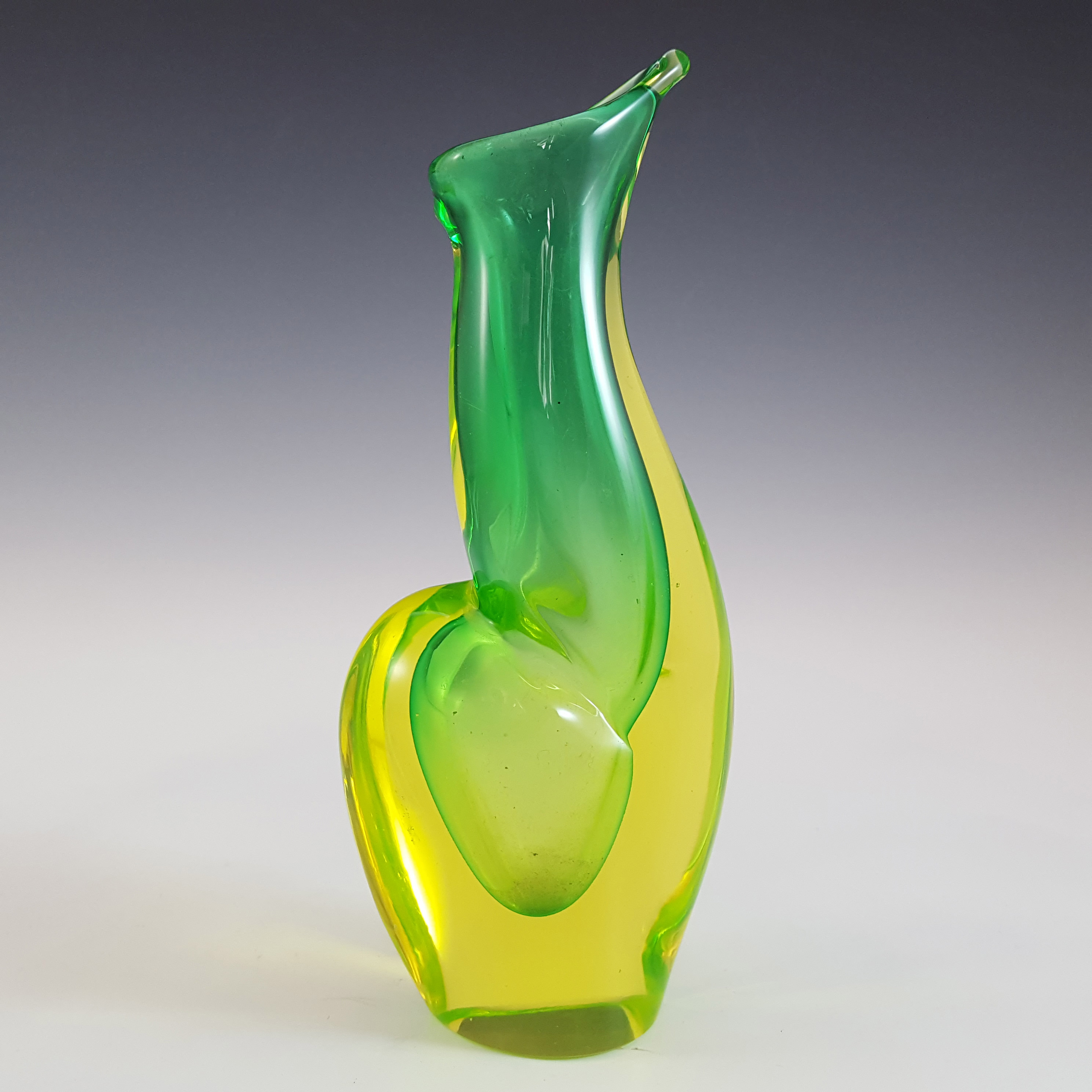 (image for) Arte Nuova Pustetto & Zanetti Murano Uranium Green Sommerso Glass Vase - Click Image to Close