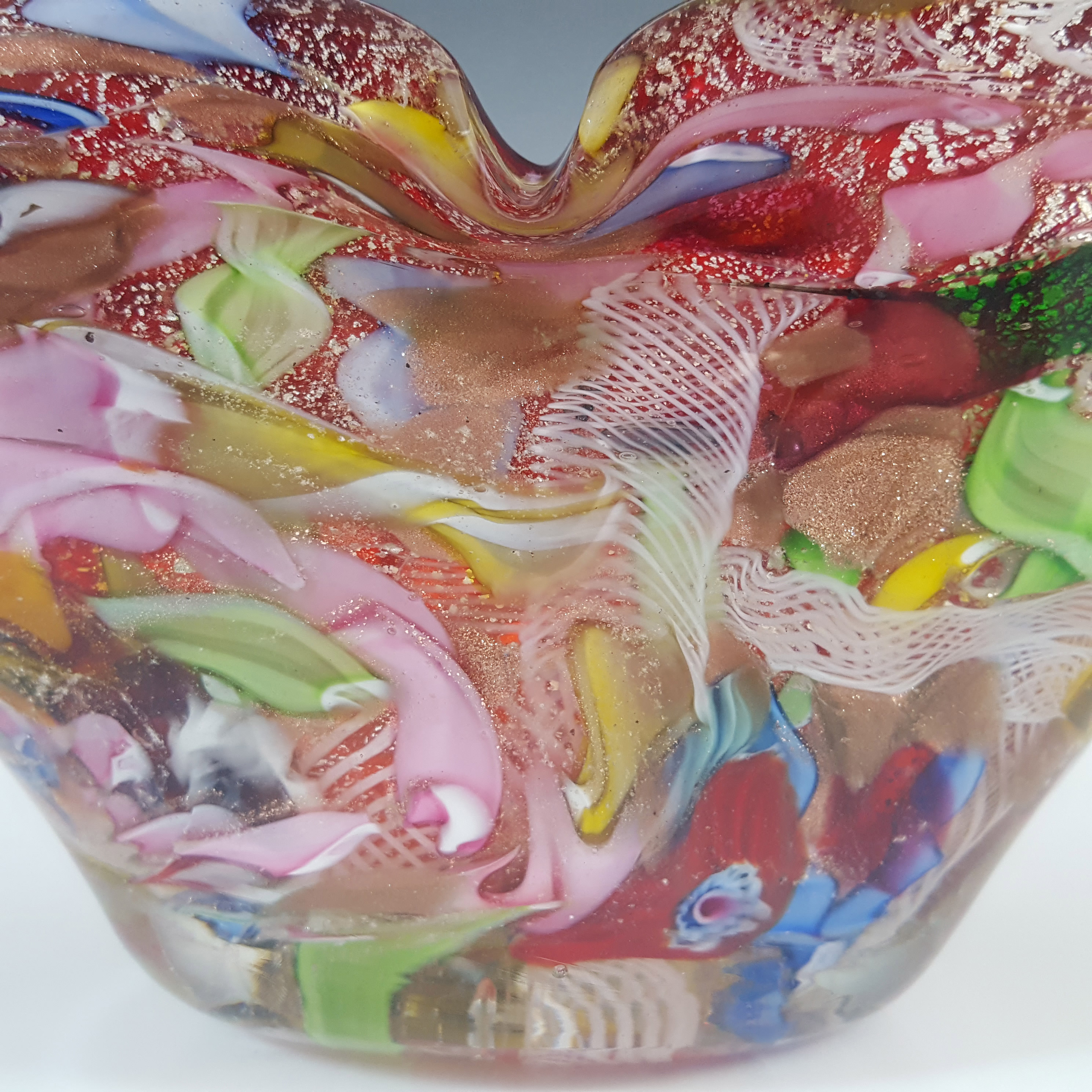 AVEM Large Murano Zanfirico Bizantino / Tutti Frutti Red Glass Vase - Click Image to Close