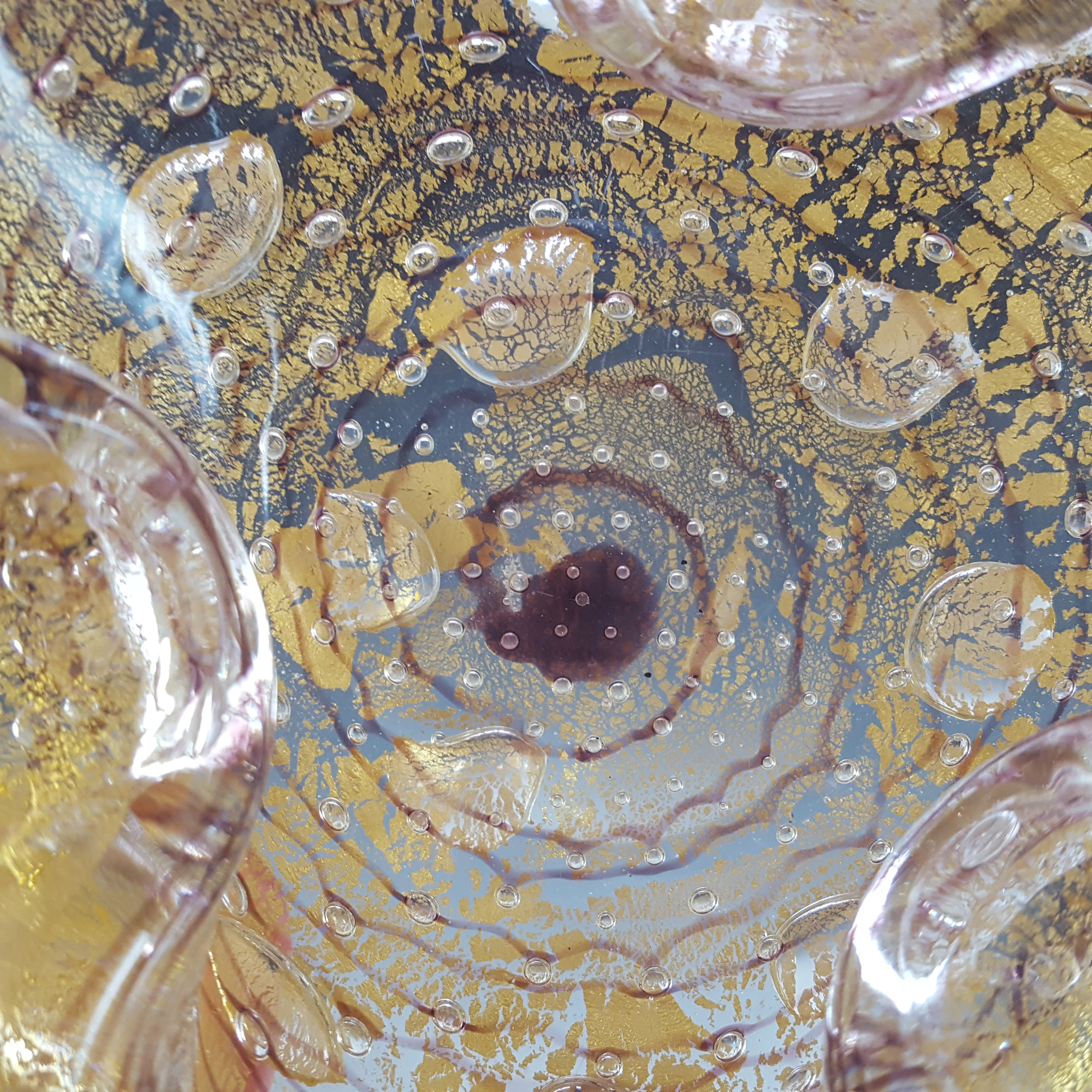 Barovier & Toso 'Zebrati' Murano Gold Leaf Purple Glass Bowl - Click Image to Close