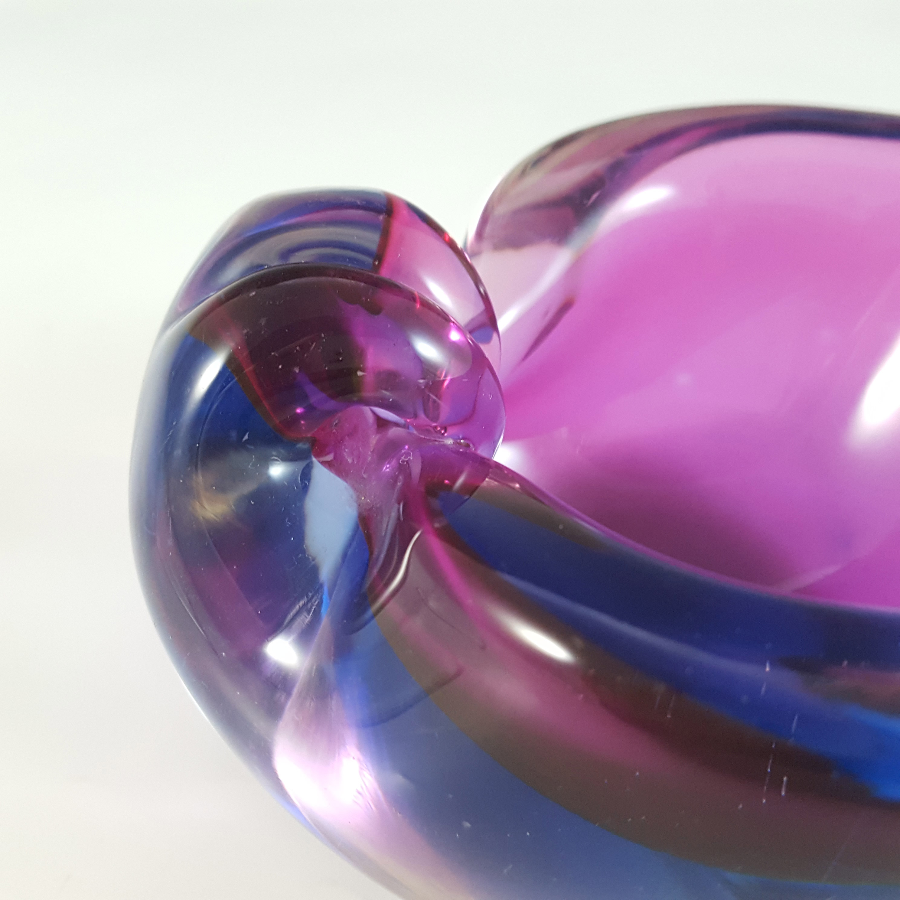 (image for) Murano / Venetian Purple & Blue Sommerso Glass Bowl / Ashtray - Click Image to Close