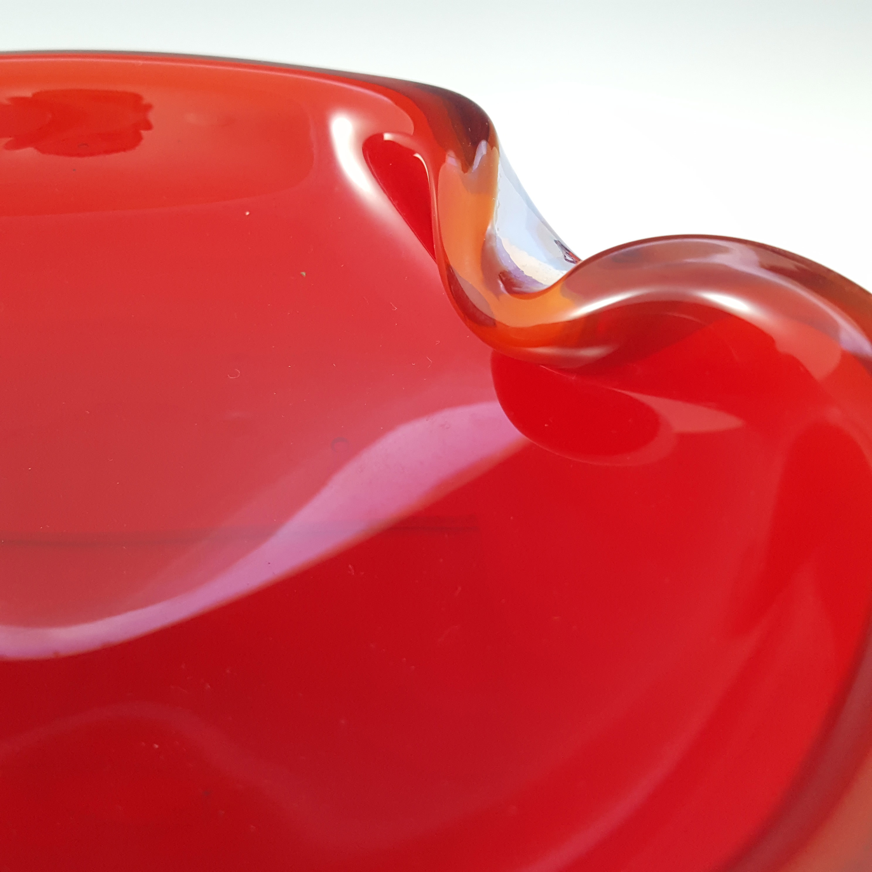 Murano Biomorphic Red + Opalescent Glass Bowl / Ashtray - Click Image to Close