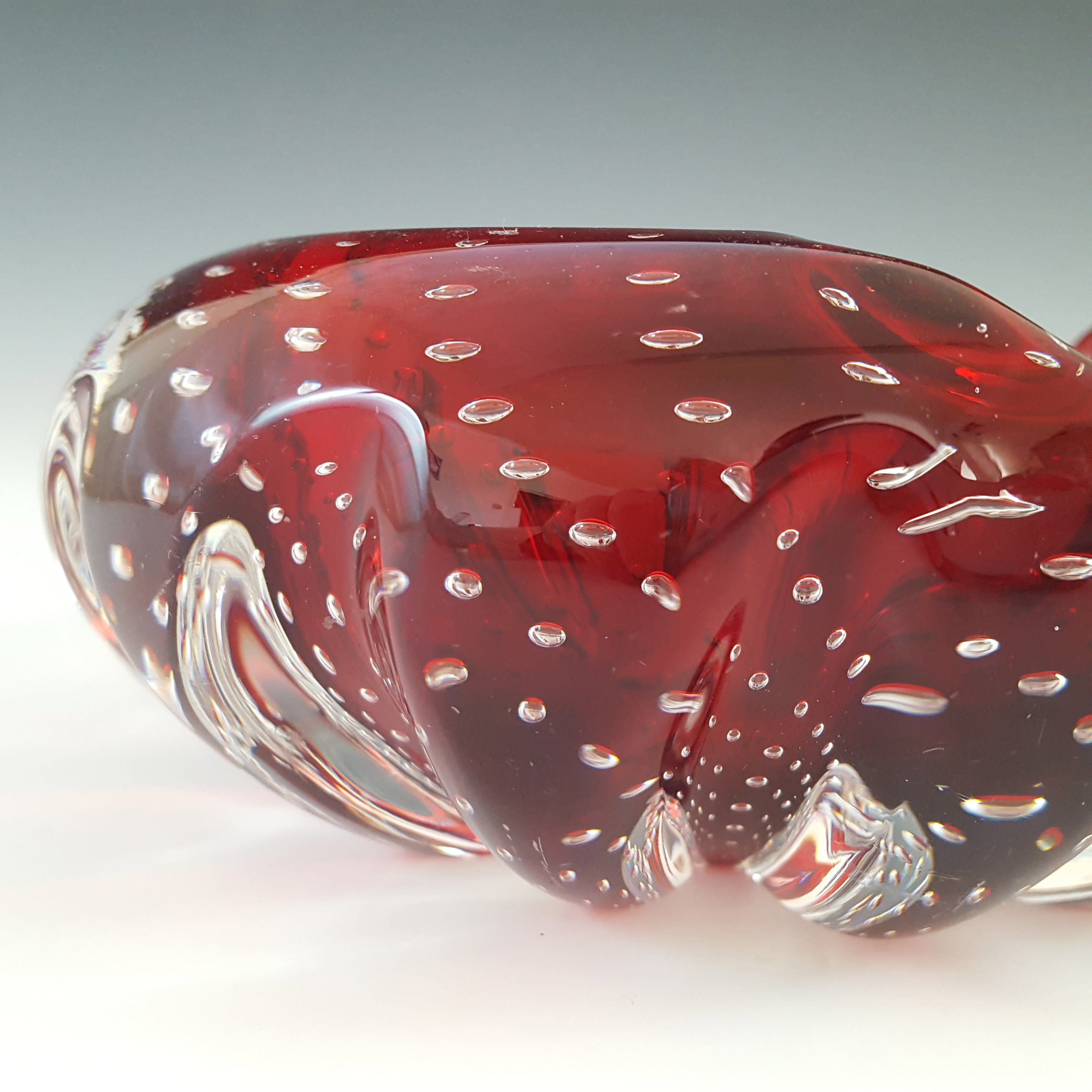 Aseda #667 Swedish Vintage Red Glass Bubble Ashtray Bowl - Click Image to Close