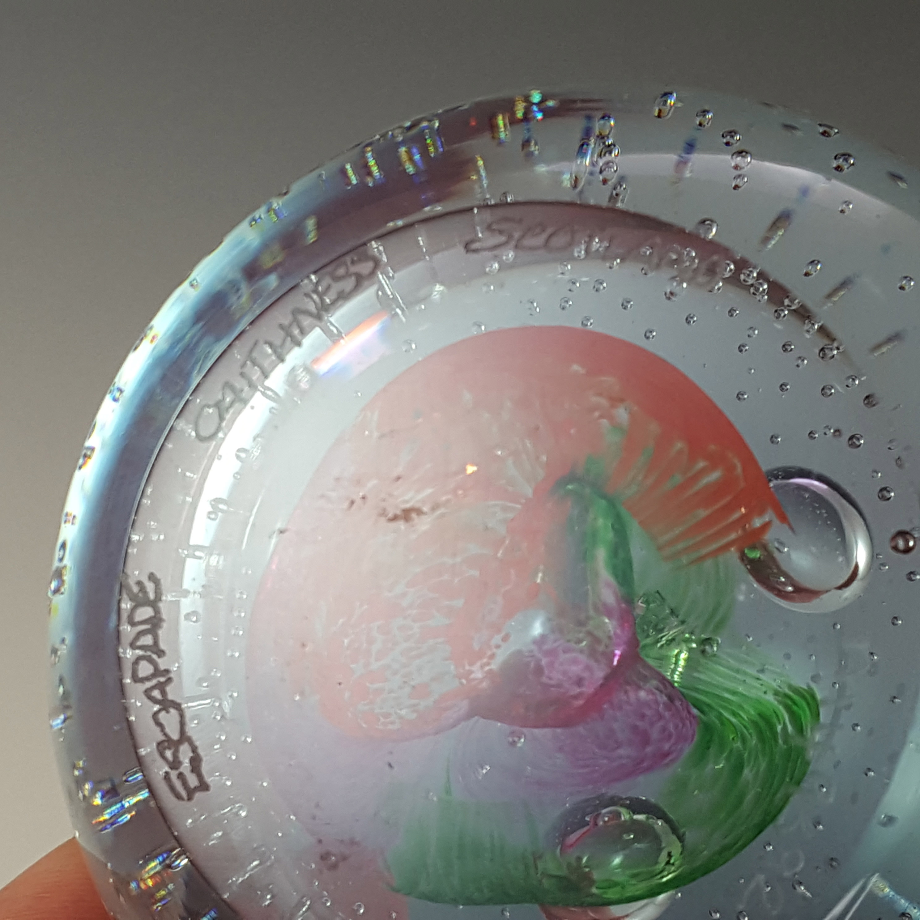 MARKED Caithness Green, Red & Pink Glass "Escapade" Paperweight - Click Image to Close