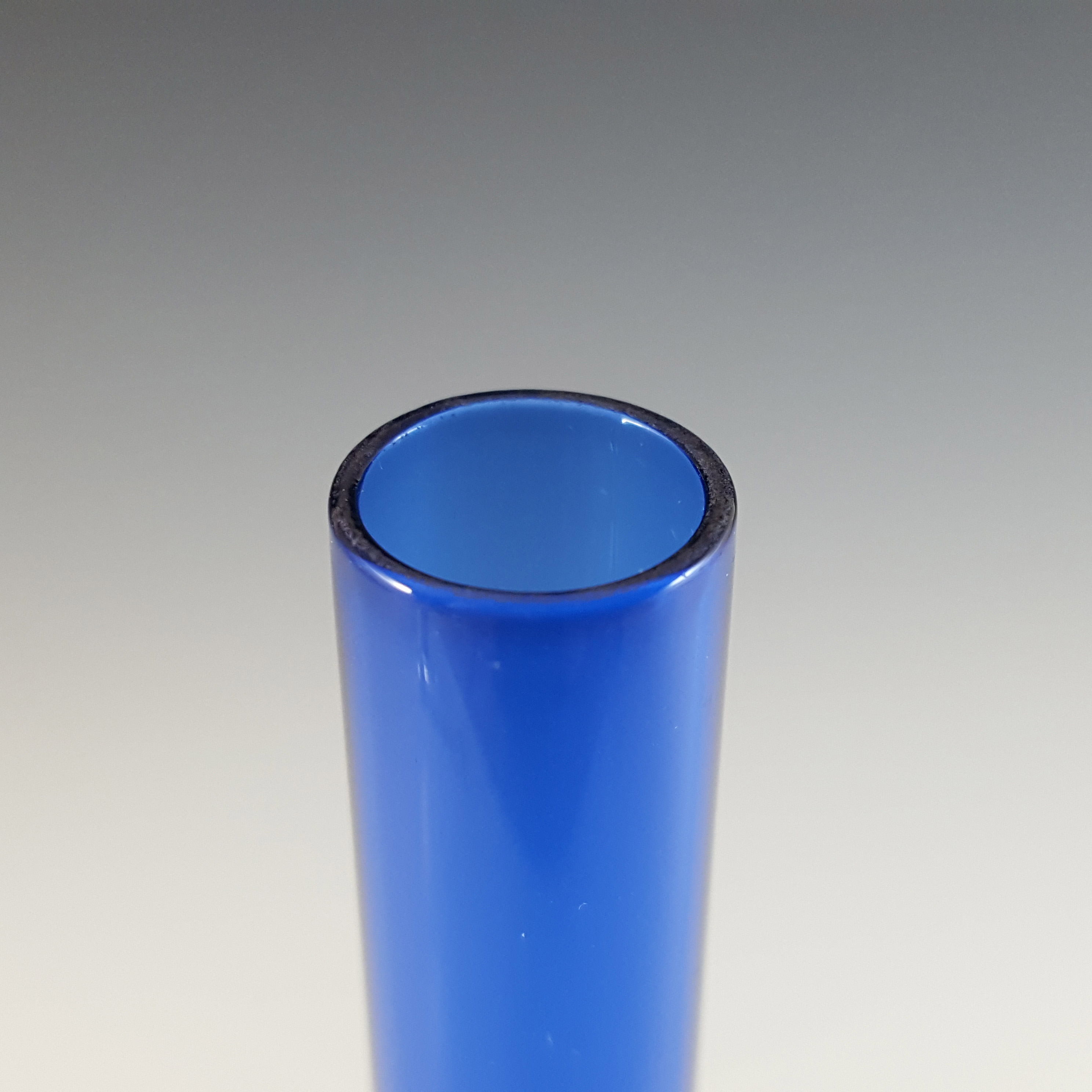 (image for) Carlo Moretti Murano 'Glossy' Blue Glass 10" Stem Vase - Click Image to Close