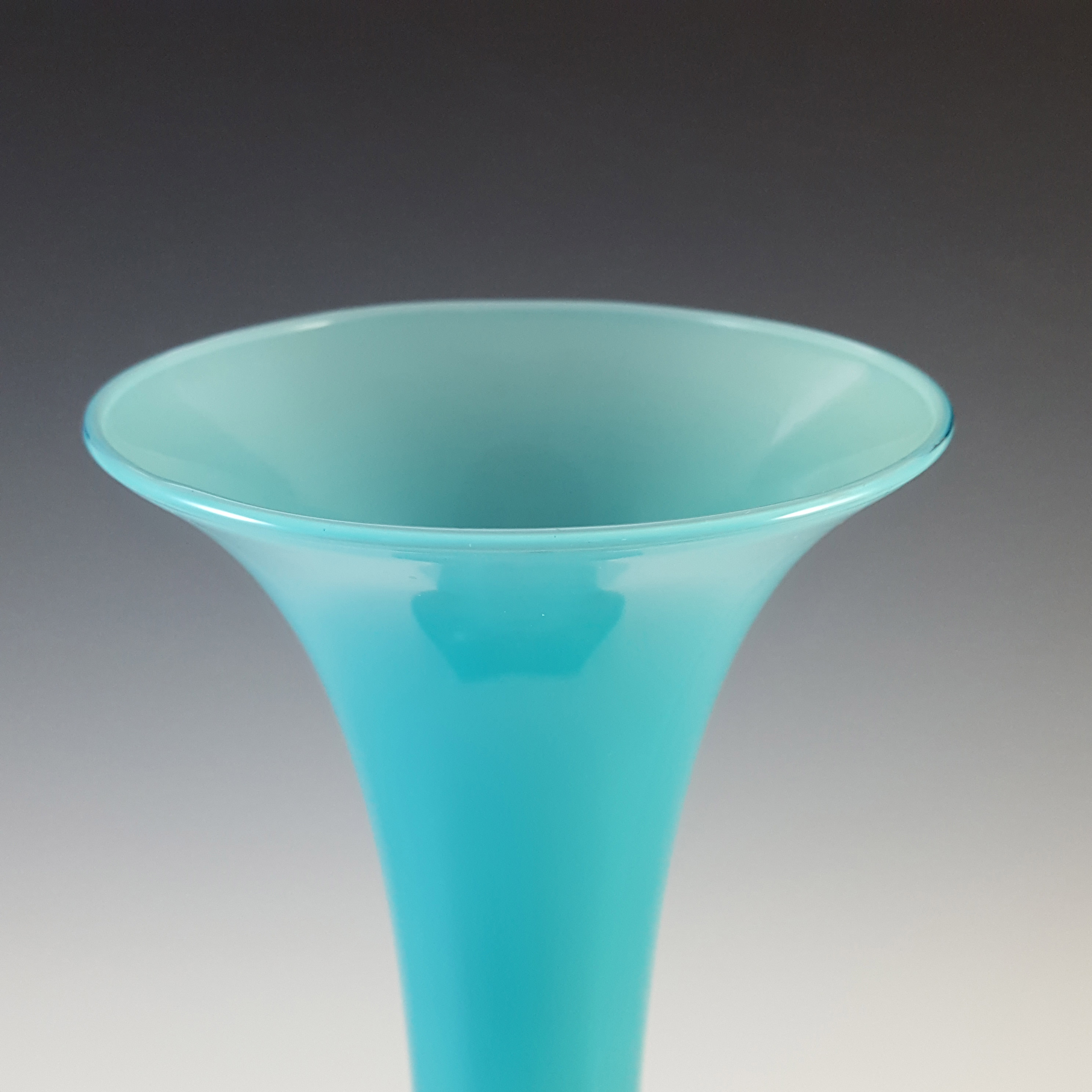 Empoli 1970's Large Italian Turquoise Retro Cased Glass Vase - Click Image to Close