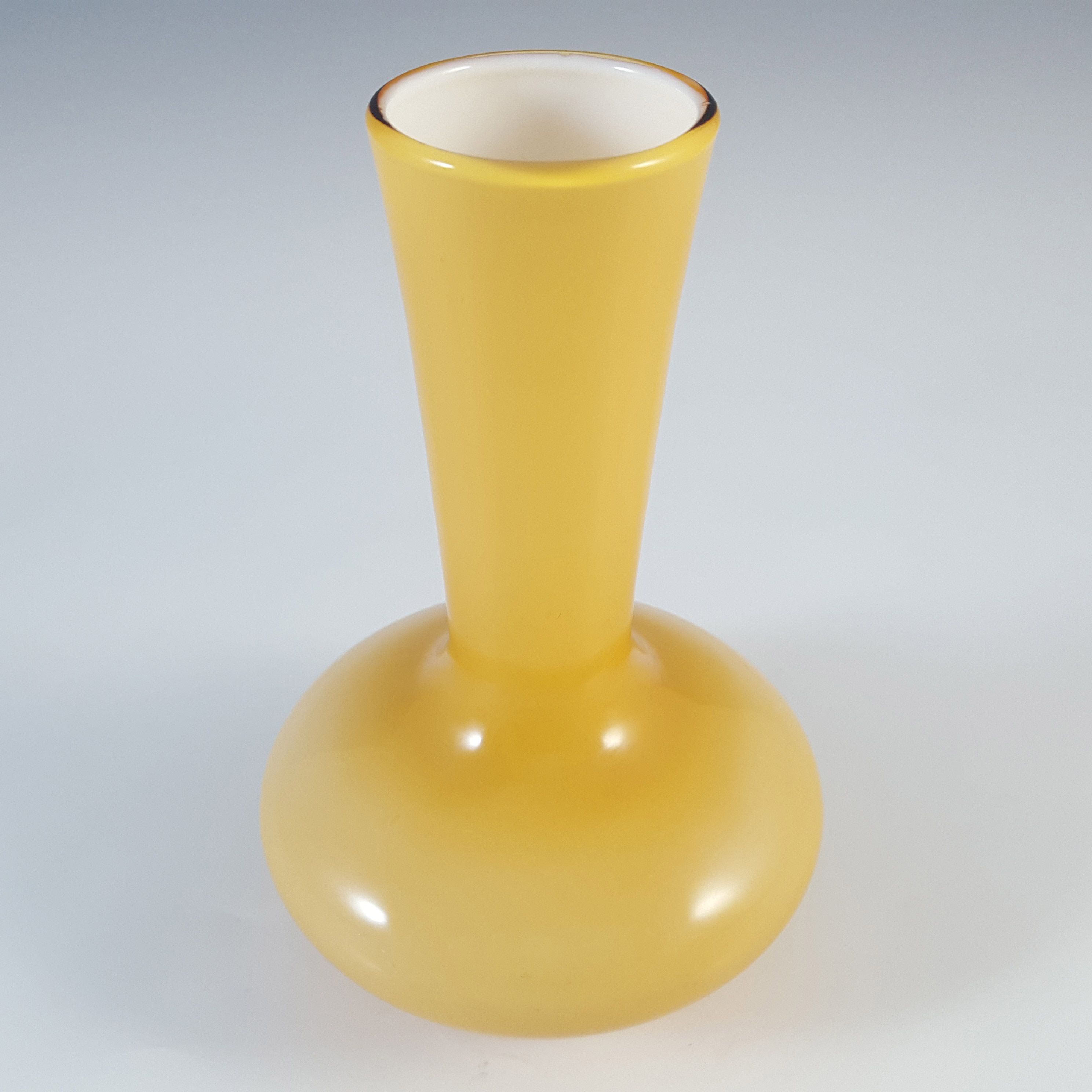 (image for) Empoli Vintage Italian Amber Retro Cased Glass Vase - Click Image to Close